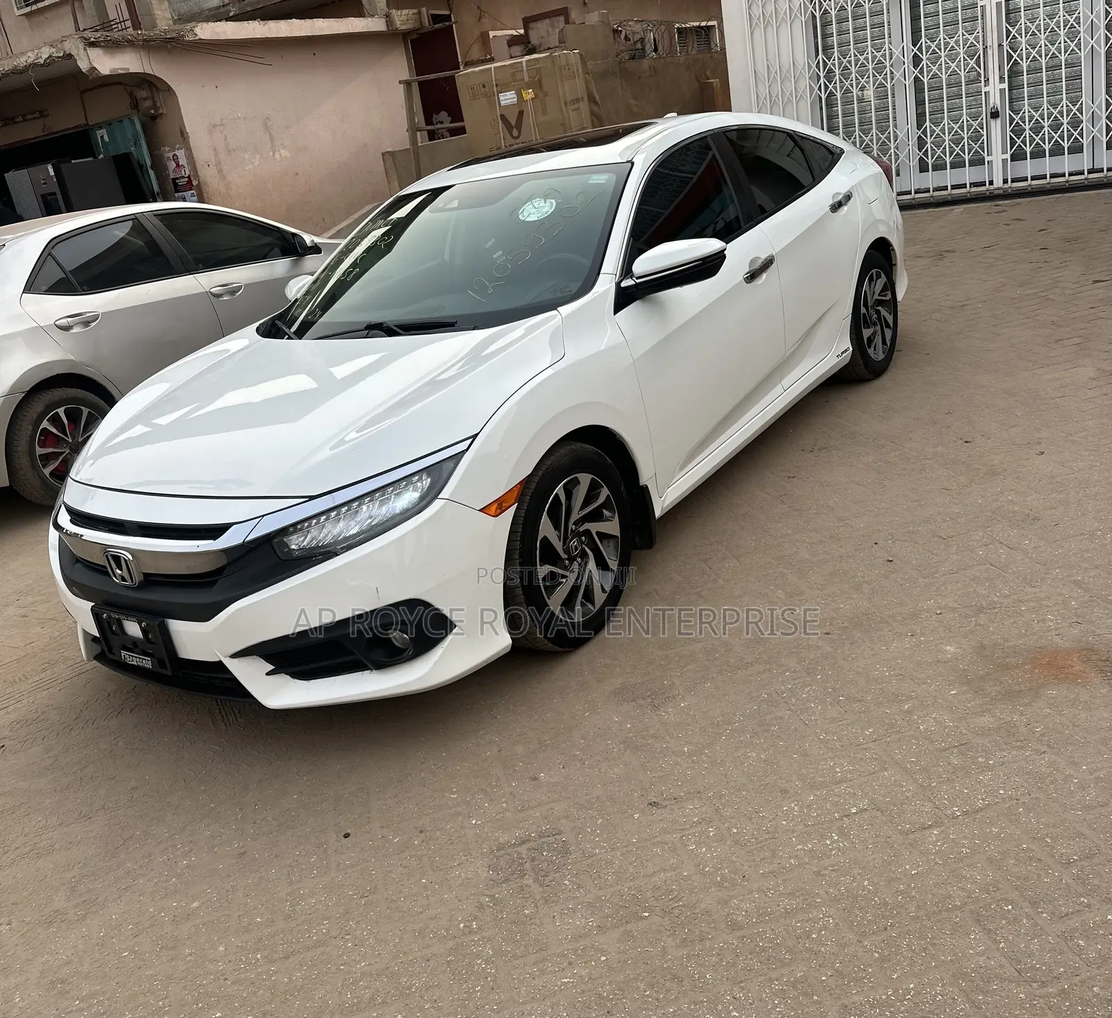Honda Civic Touring 4dr Sedan (1.5L 4cyl) 2017 White