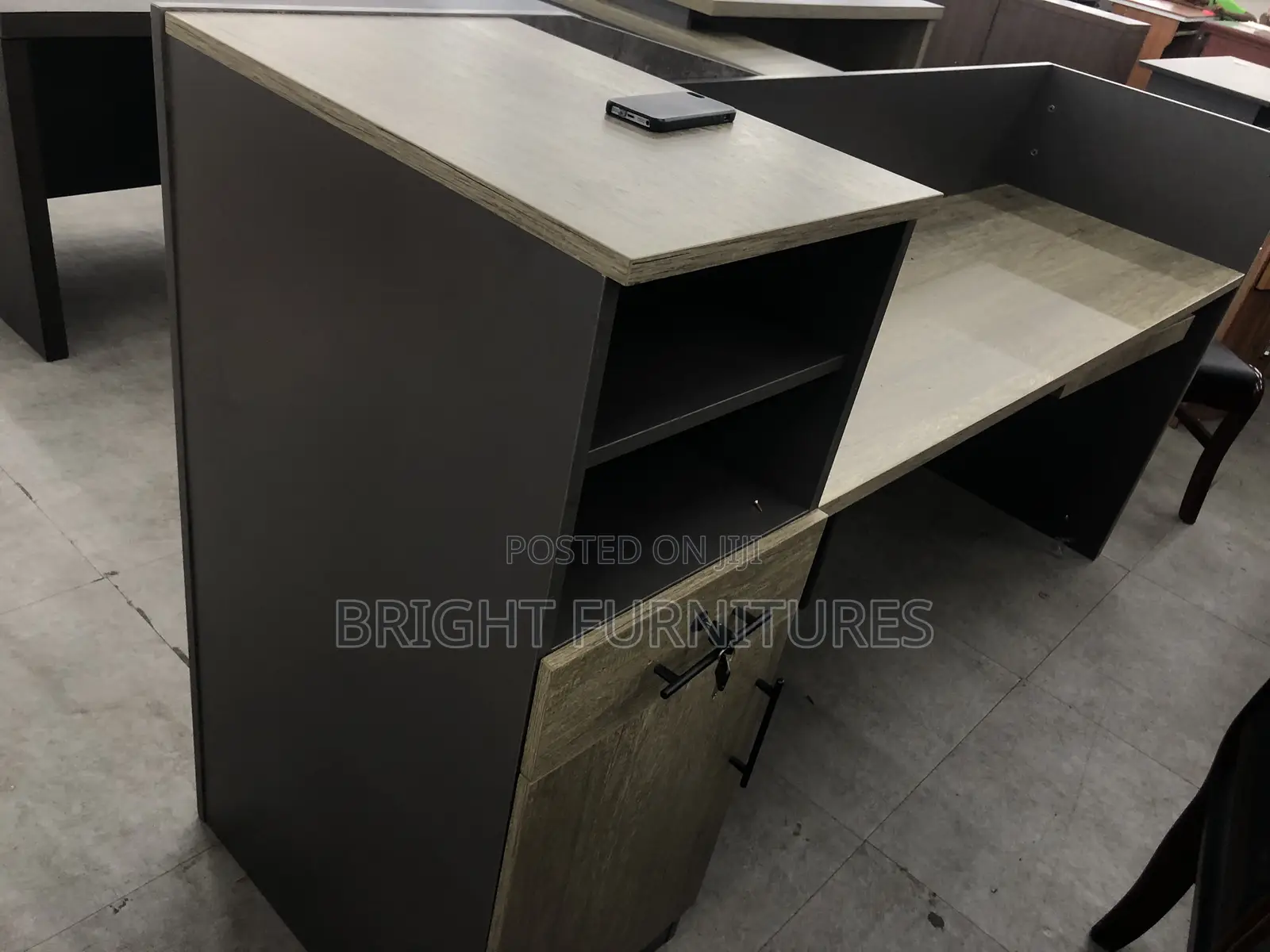 Office Table High Quality Wooden