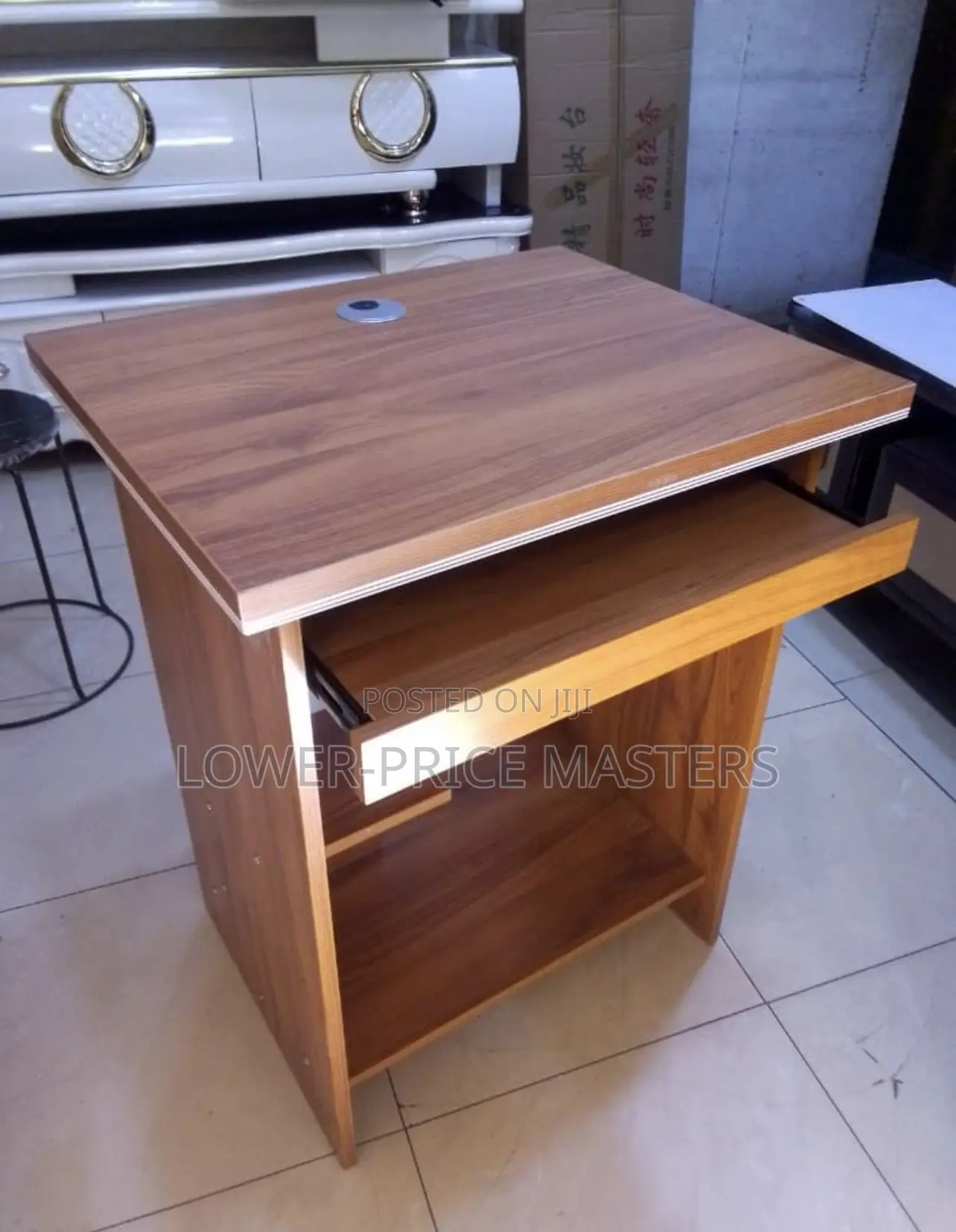 Mini Desk for Home / Office