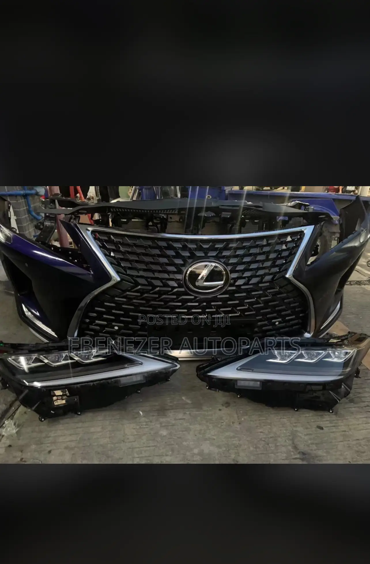 Lexus RX 350 Front Bumper And Headlights