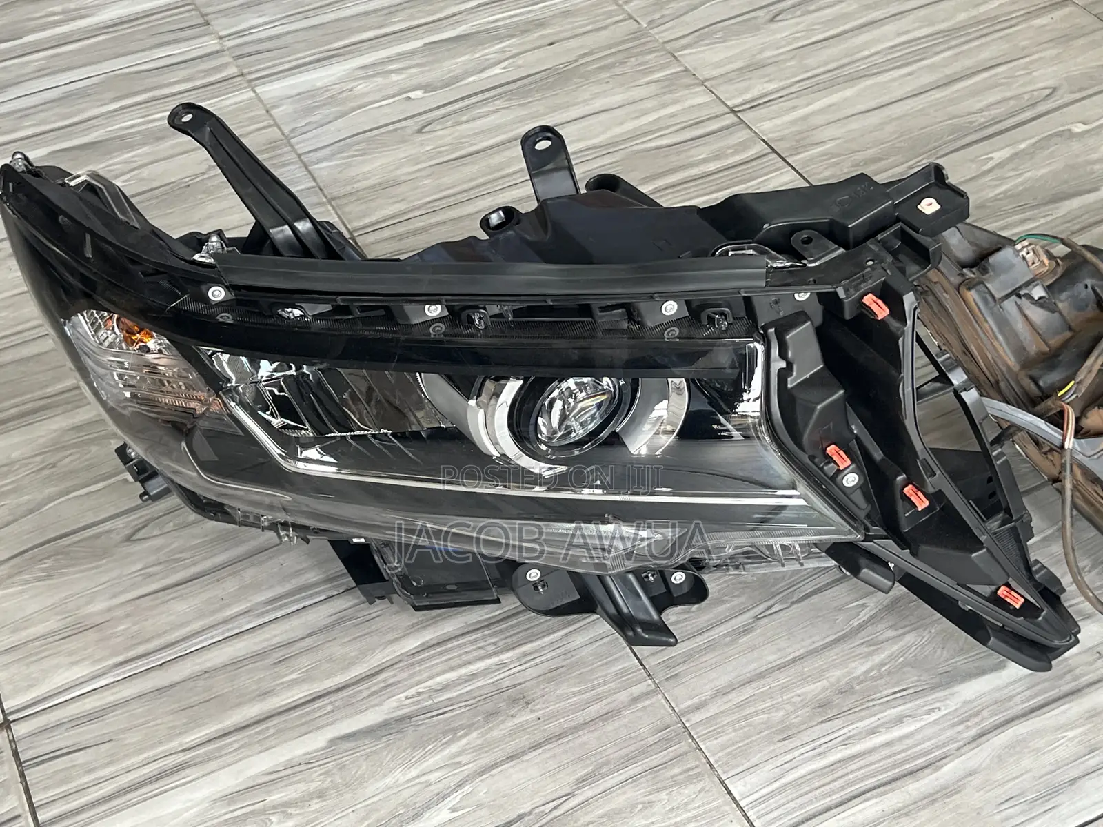 Toyota Land Cruiser Prado 2018 Front Right Headlight LED