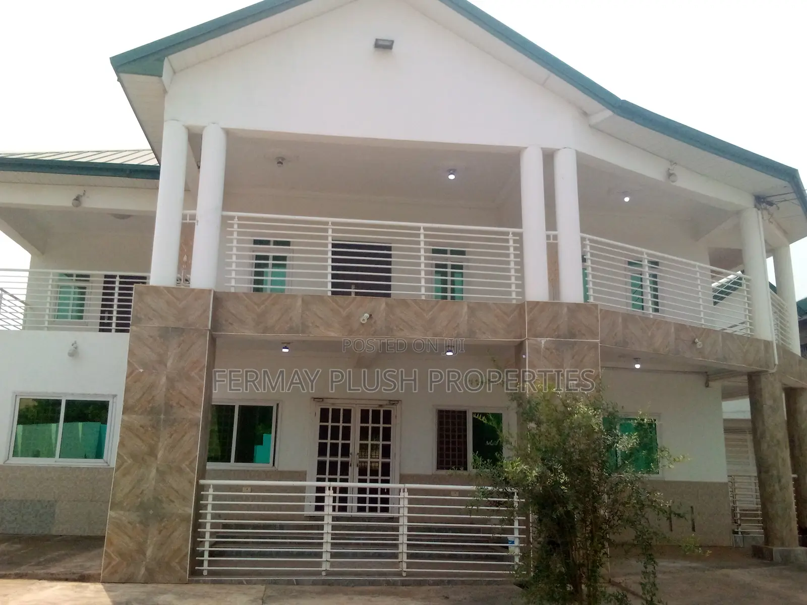 6bdrm Mansion in Gh Home, Accra Metropolitan for sale