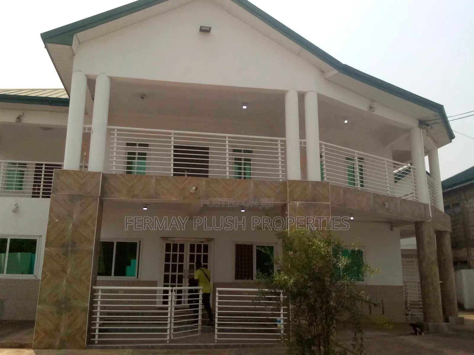6bdrm Mansion in Gh Home, Accra Metropolitan for sale