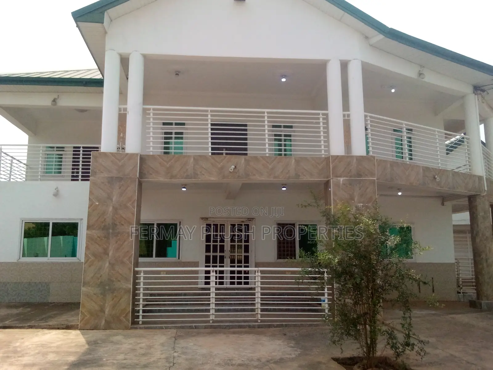 6bdrm Mansion in Gh Home, Accra Metropolitan for sale