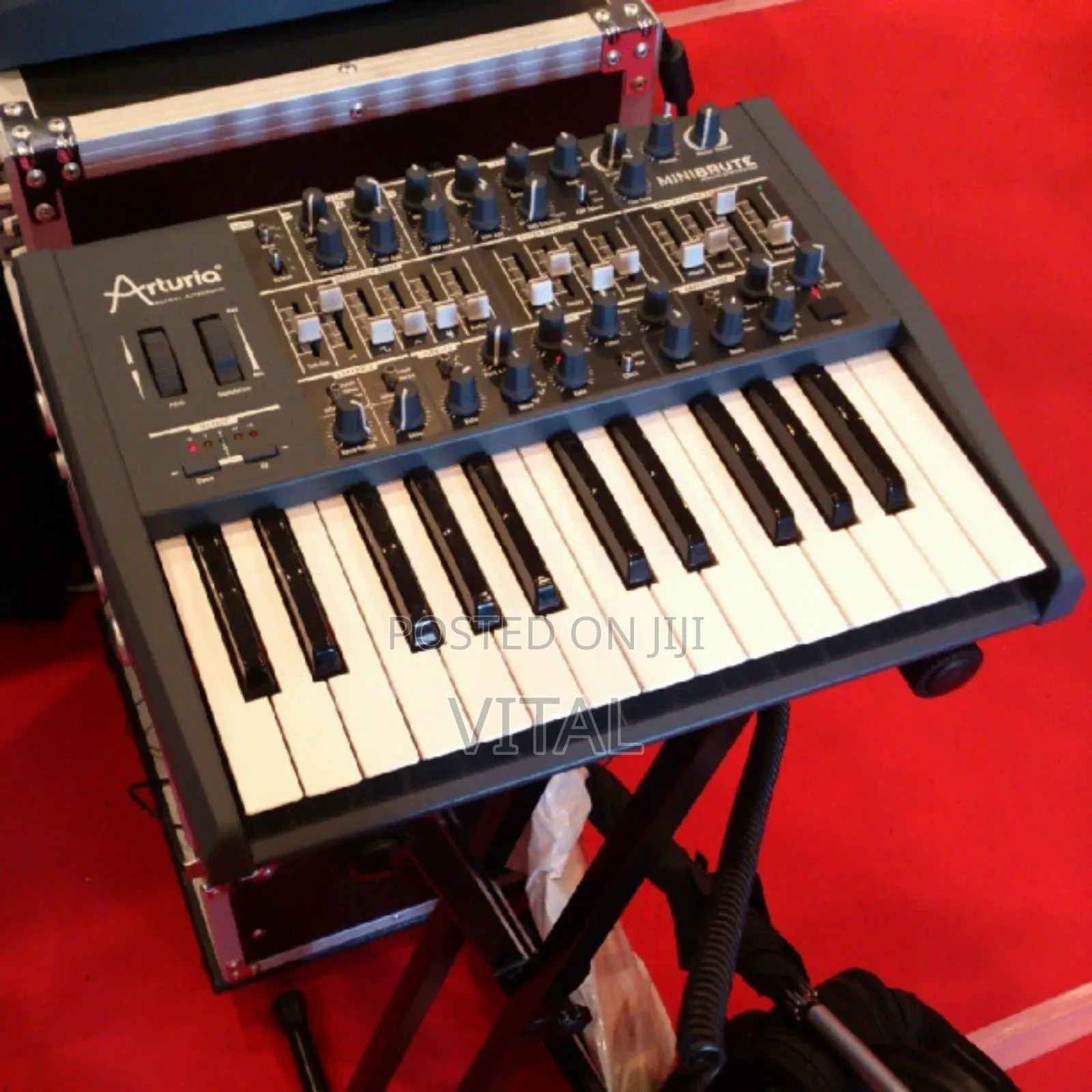 Arturia Minibrute Synthesizer