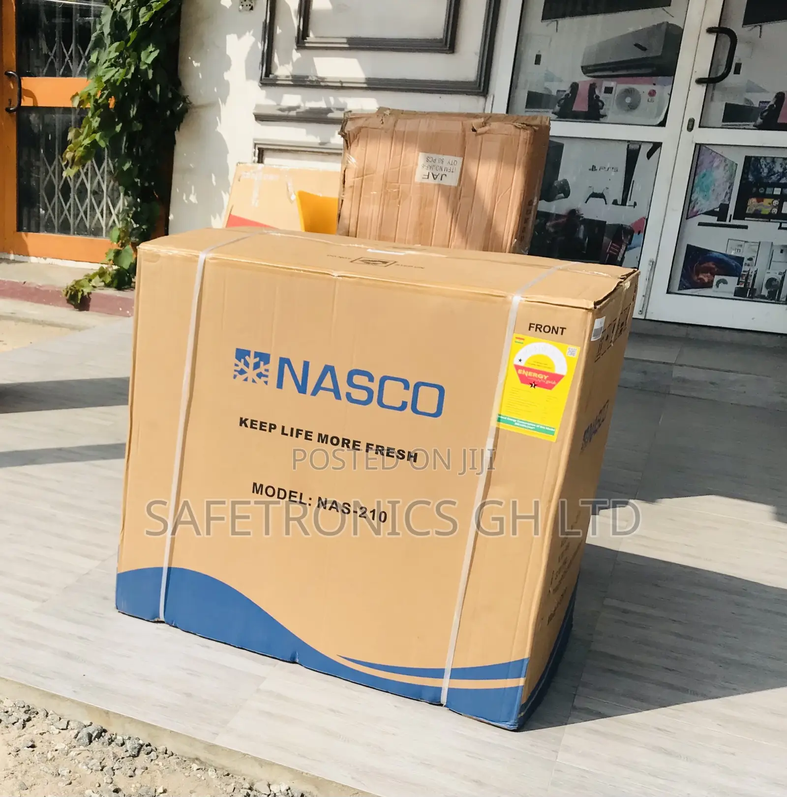 Available 108l Nasco Singledoor Nas200fl Chestfreezer