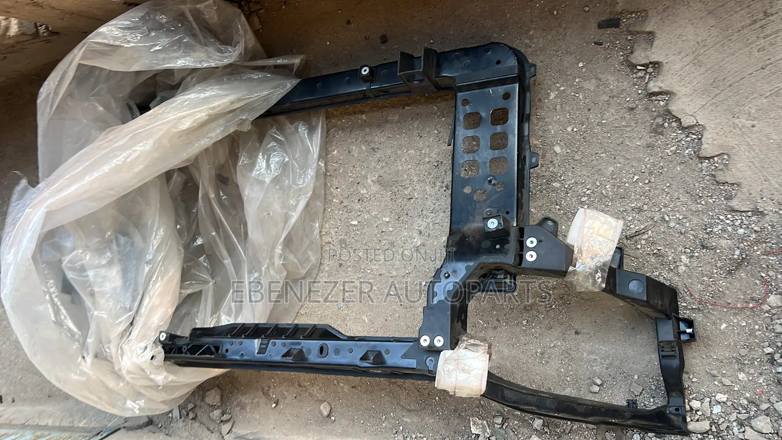Kia Sorento 2012,2013,2014,2015 Radiator Support