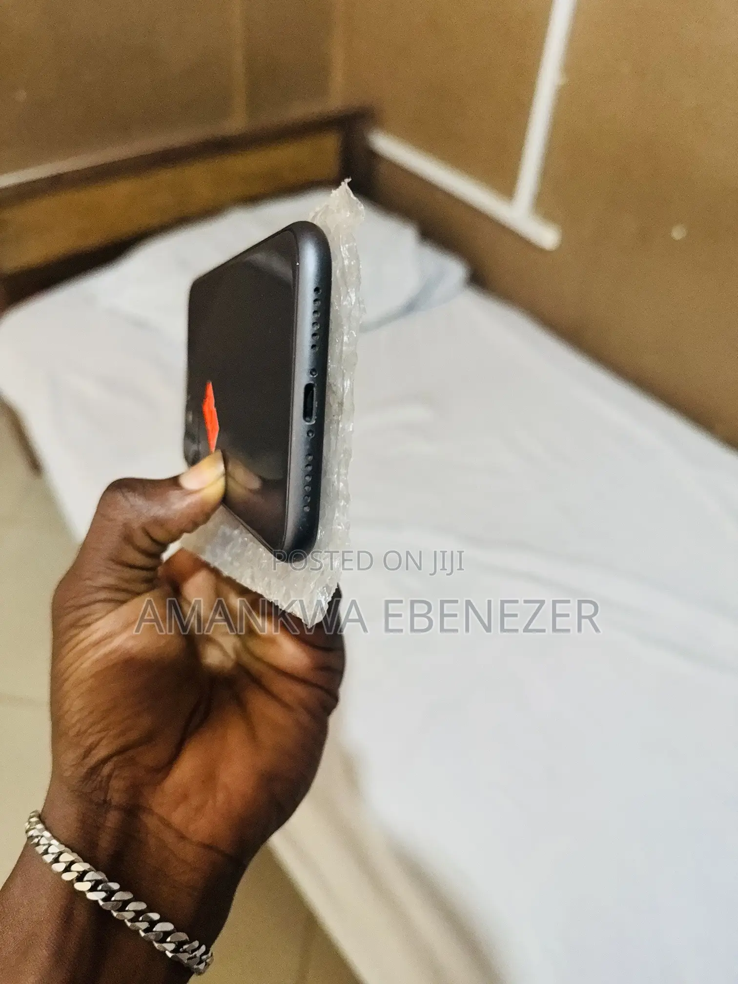 New Apple iPhone 11 64 GB Black
