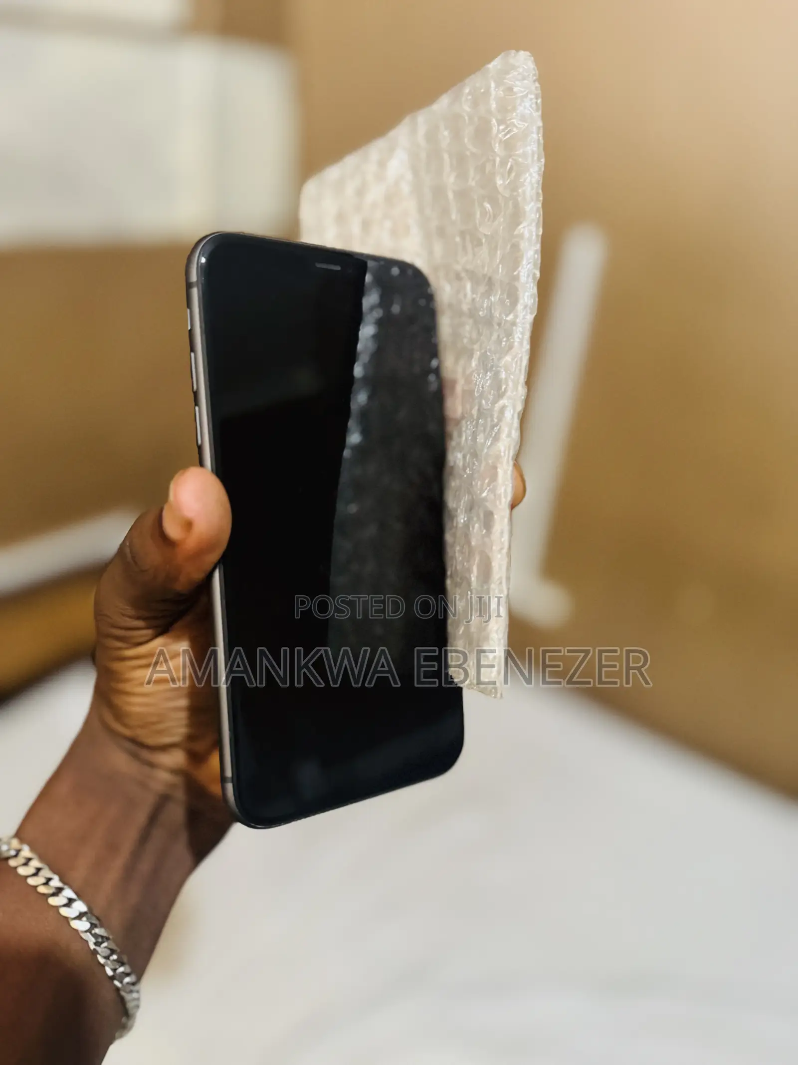 New Apple iPhone 11 64 GB Black