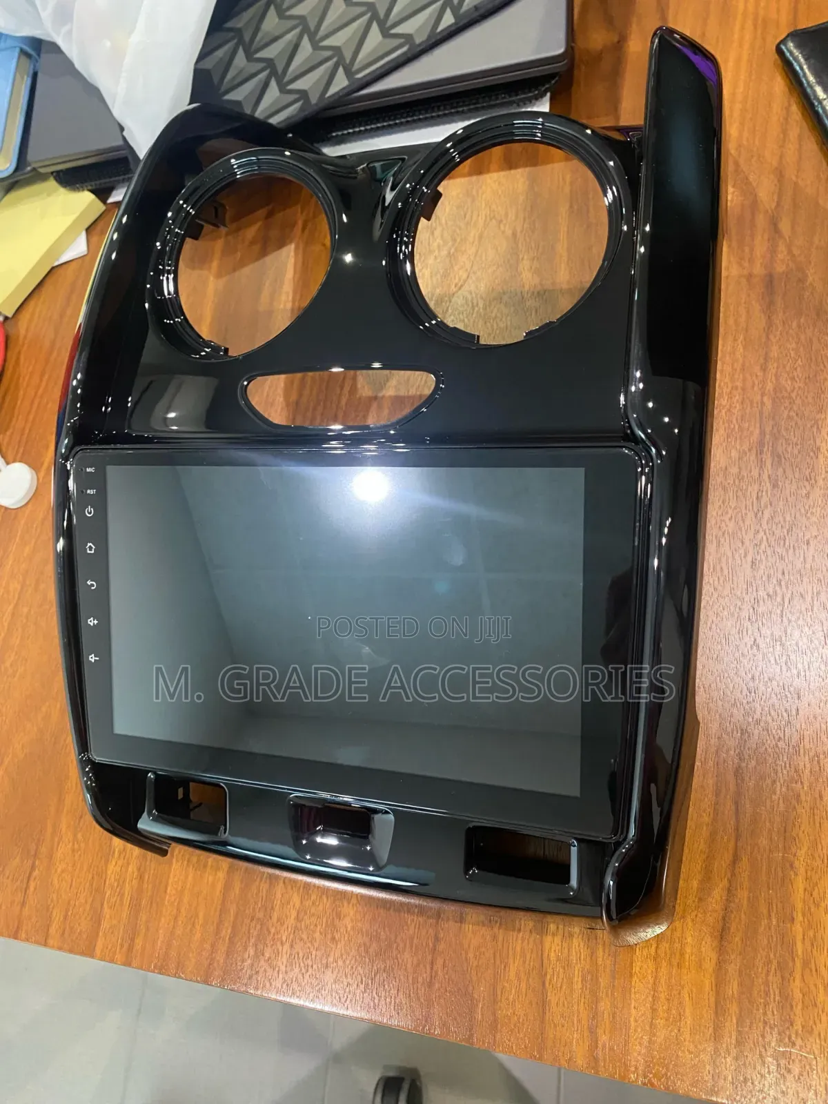 Renault Duster 2015+ Roch Radio Apple Carplay Android Auto