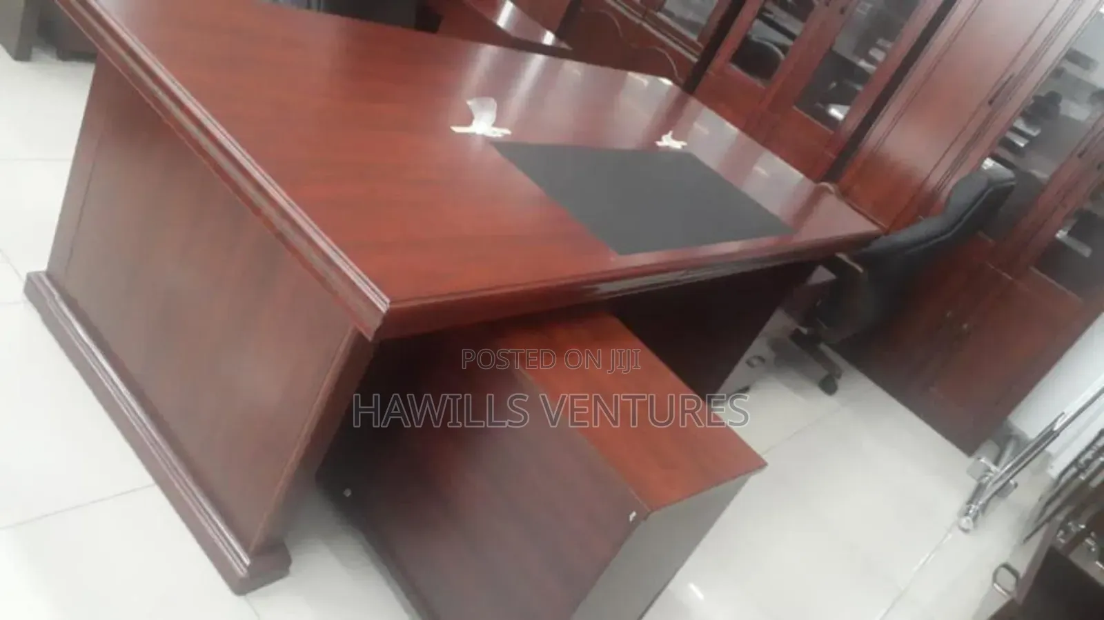 Executive L-Shape Table