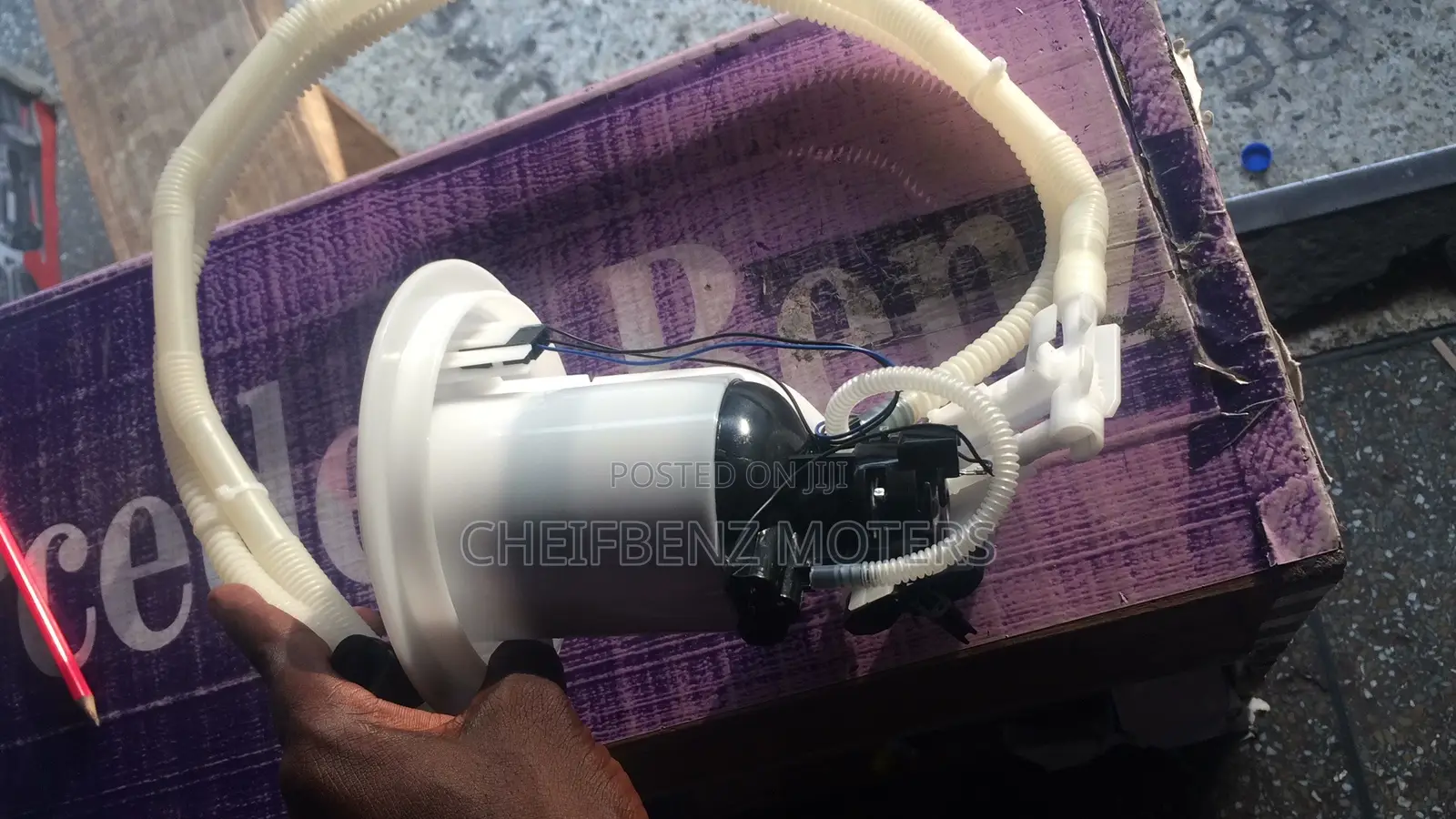 Mercedes C250 W204 Fuel Pump Filter