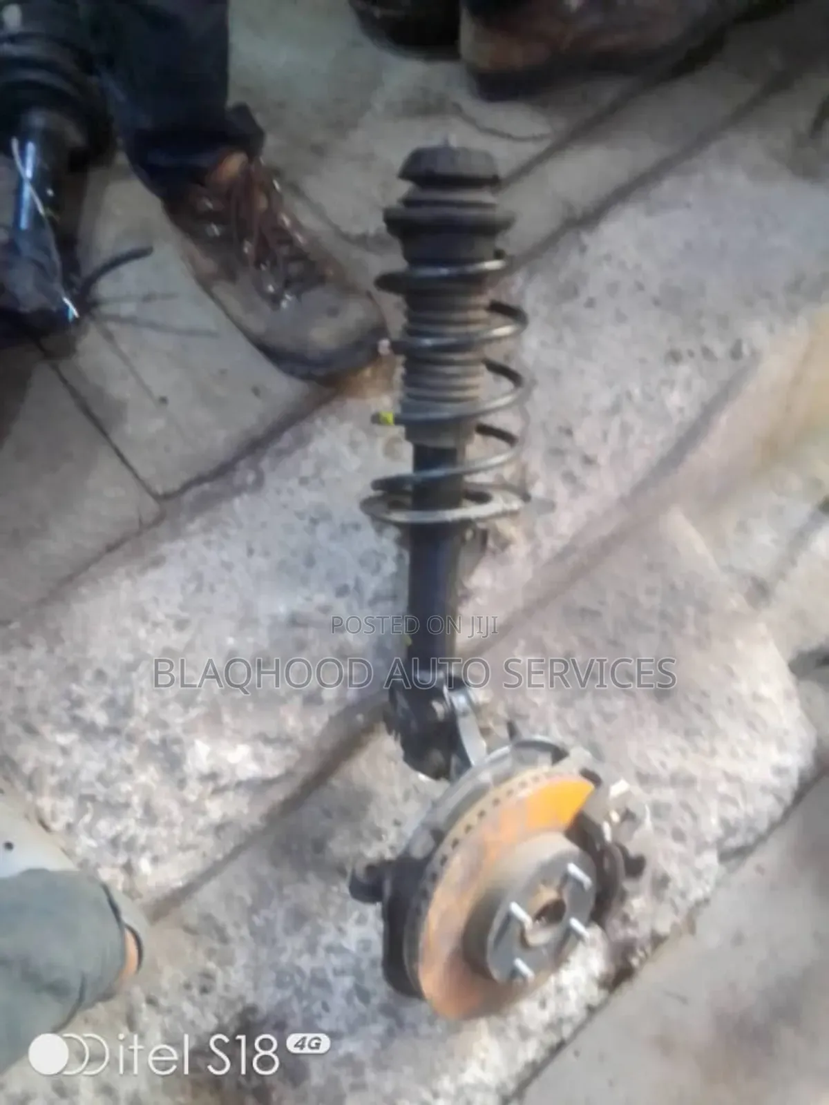 Toyota Vitz/Yaris 2008-14 Complete Front WHEEL HUB and SHOCK