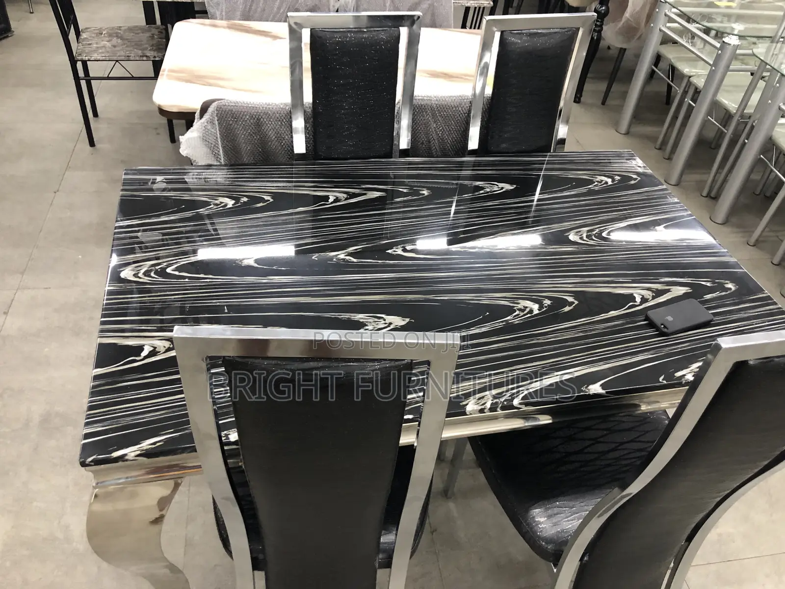 Mable Dining Table With Four Chairs