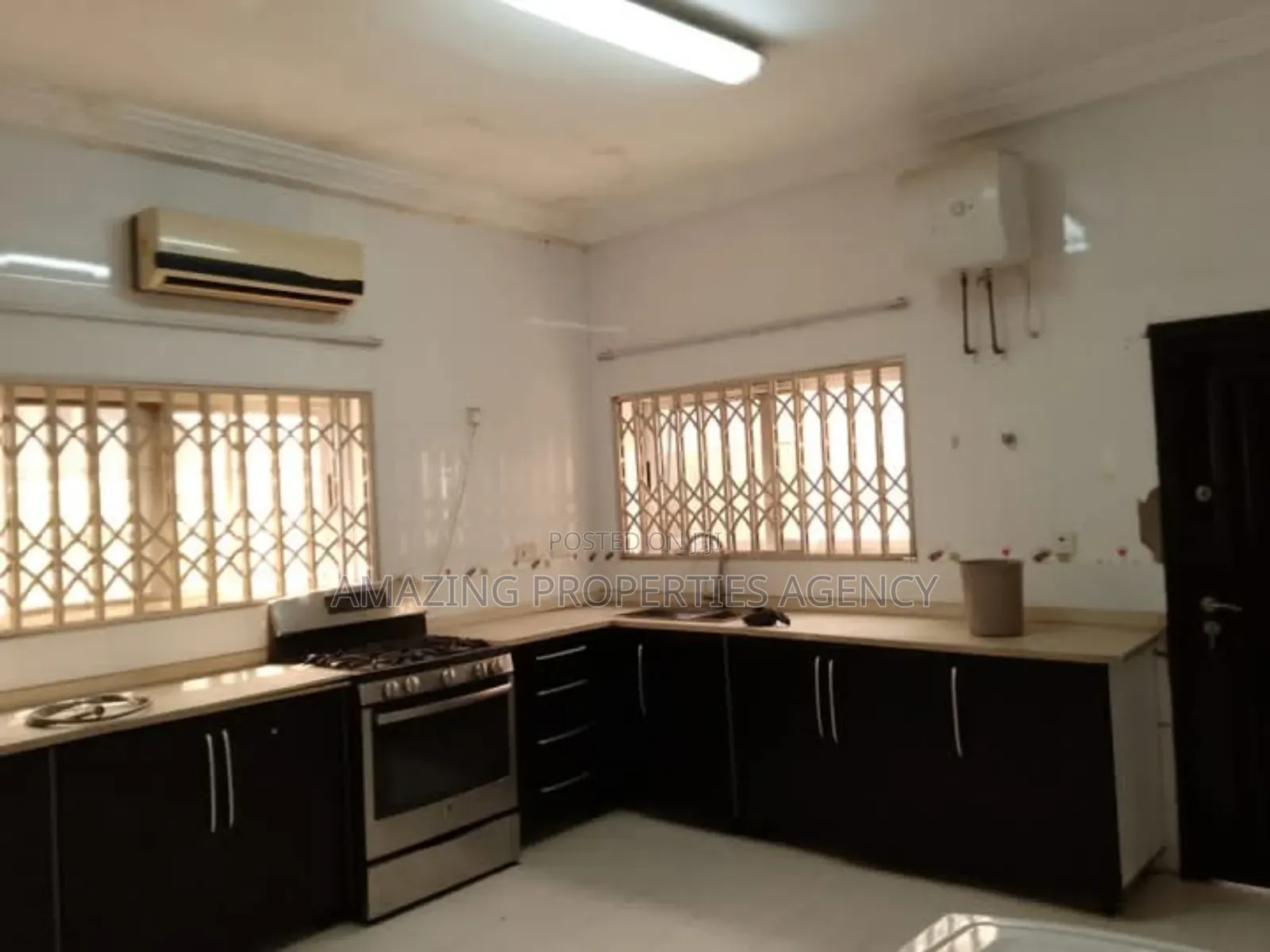 4bdrm House in Adjiriganor for rent