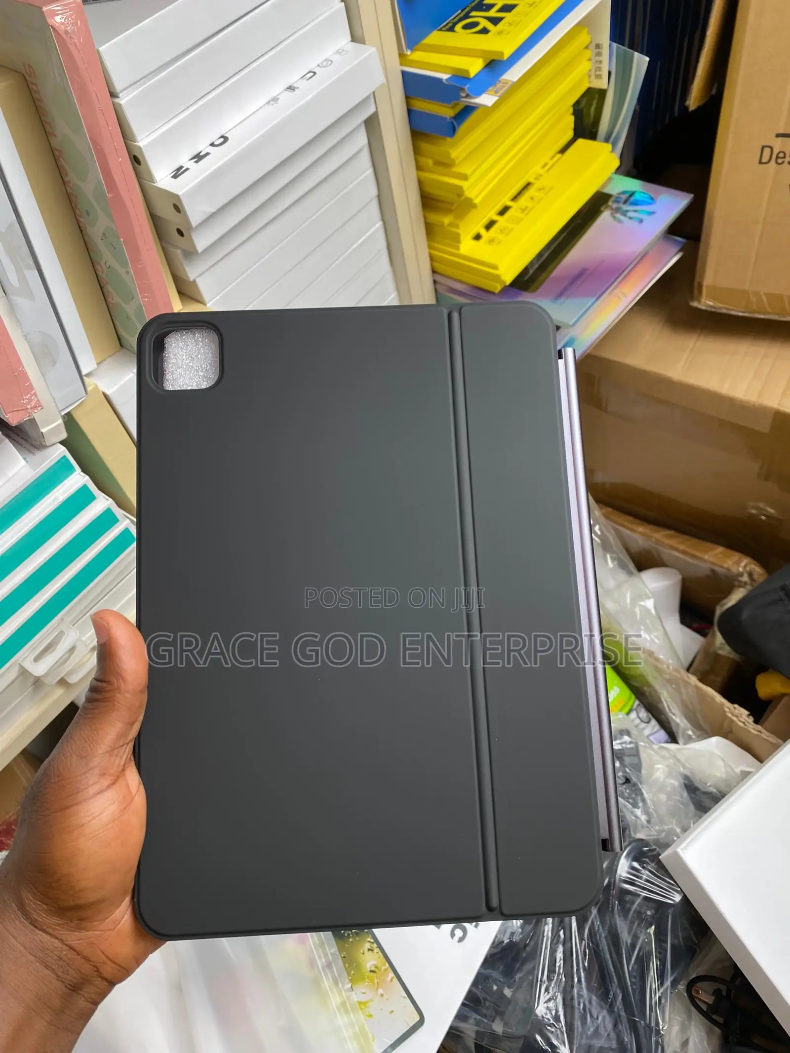 iPad Pro 11-inch M4 Magic Keyboard