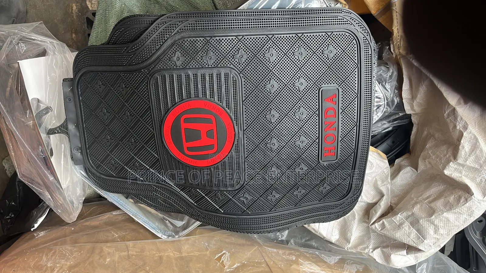 Massaging Honda Floor Mat Black