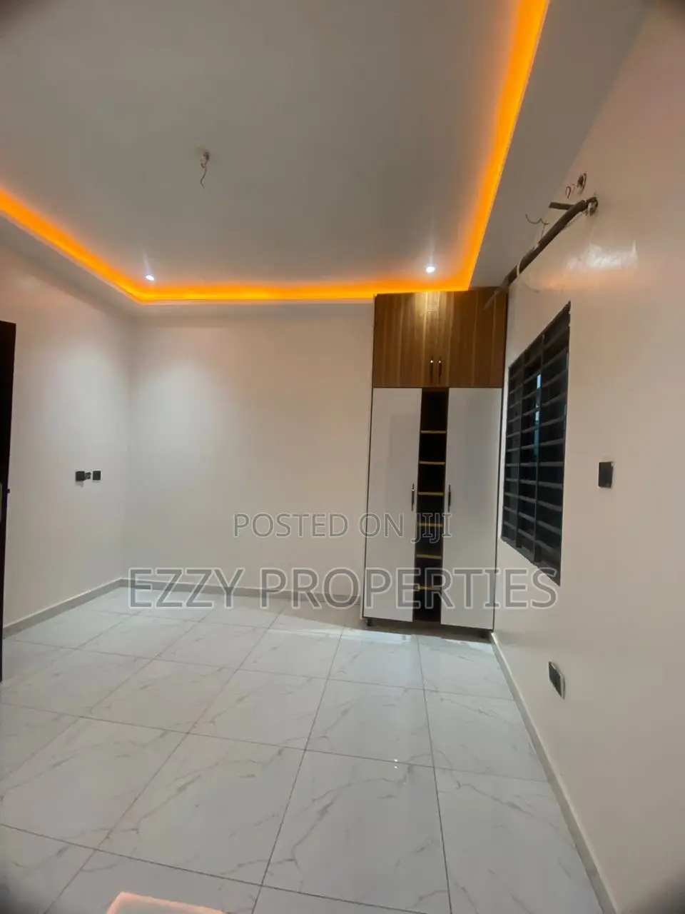 3bdrm House in Lakeside Community 3, Ashaley Botwe for sale