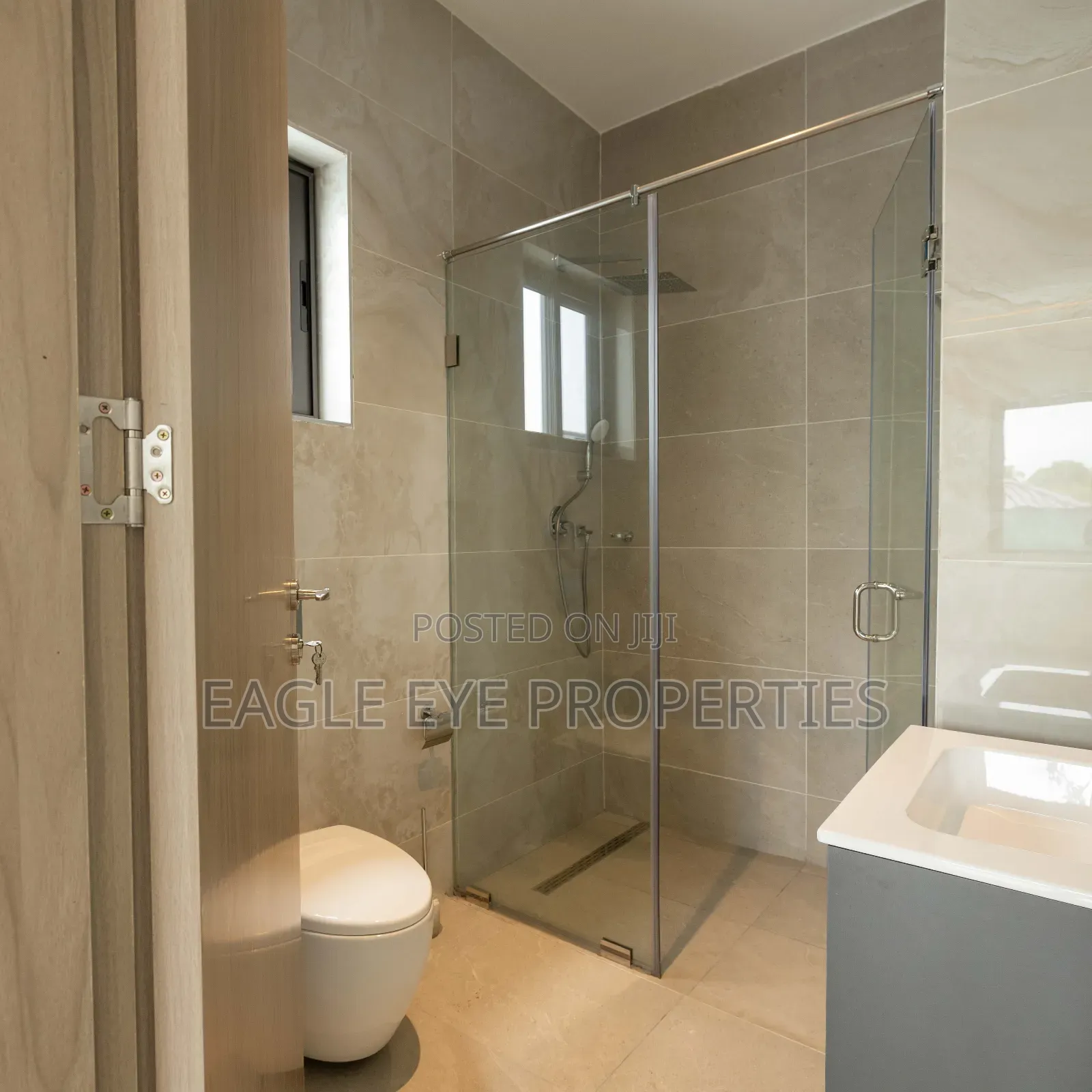 4bdrm House in Cantonments for sale