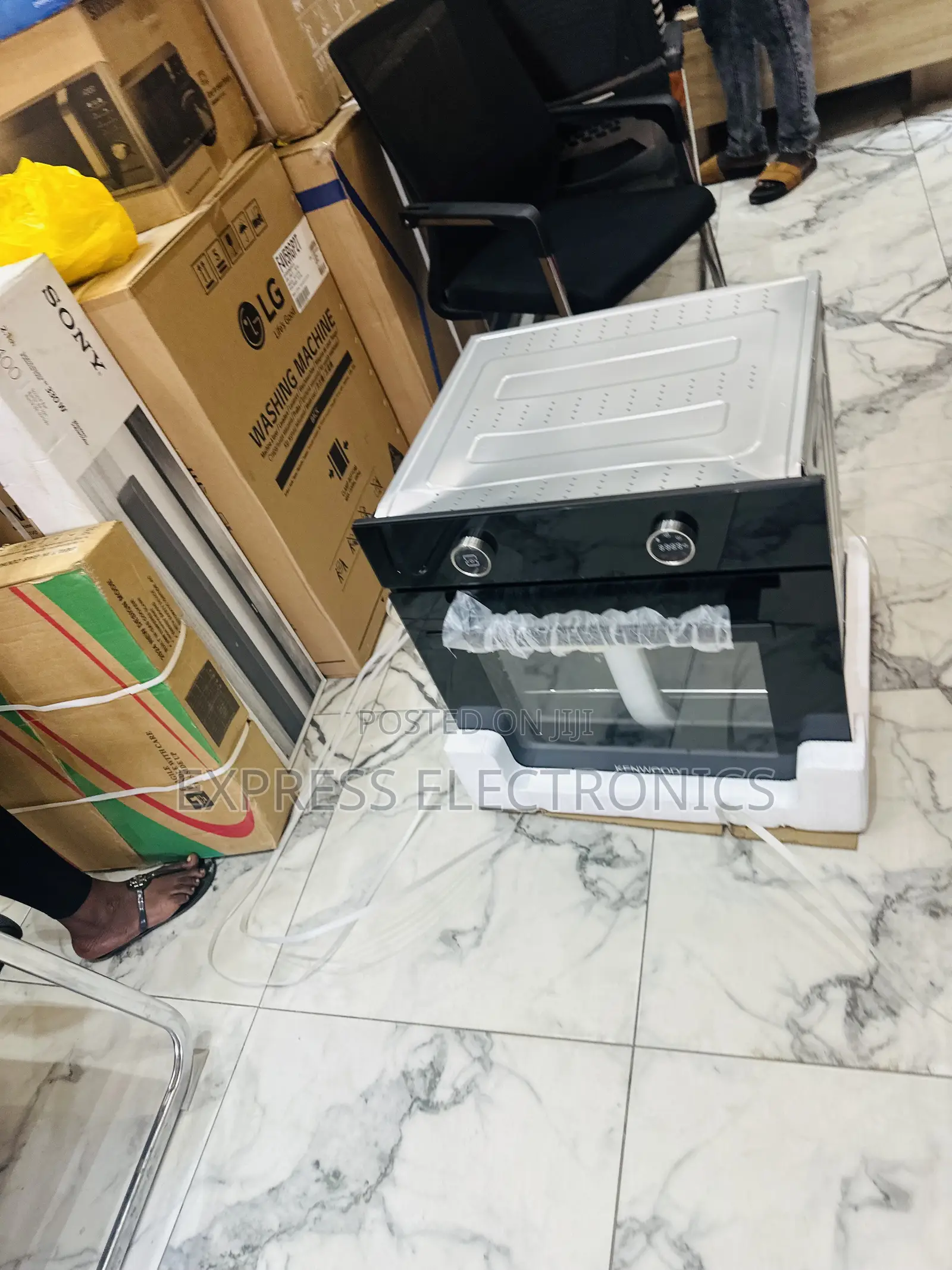 With Nob Electric Inbuilt Microwave Oven 60cm
