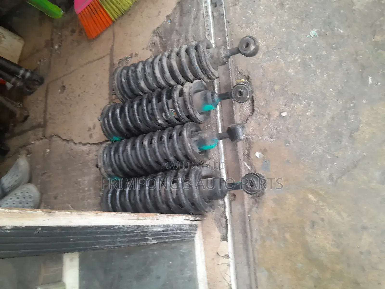 Nissan Pathfinder 2012 Front Shocks Absorbers