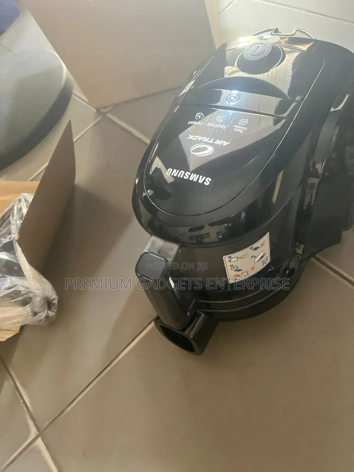 Two Chambers Samsung 2000w Double Clean Vacuum Cleaner