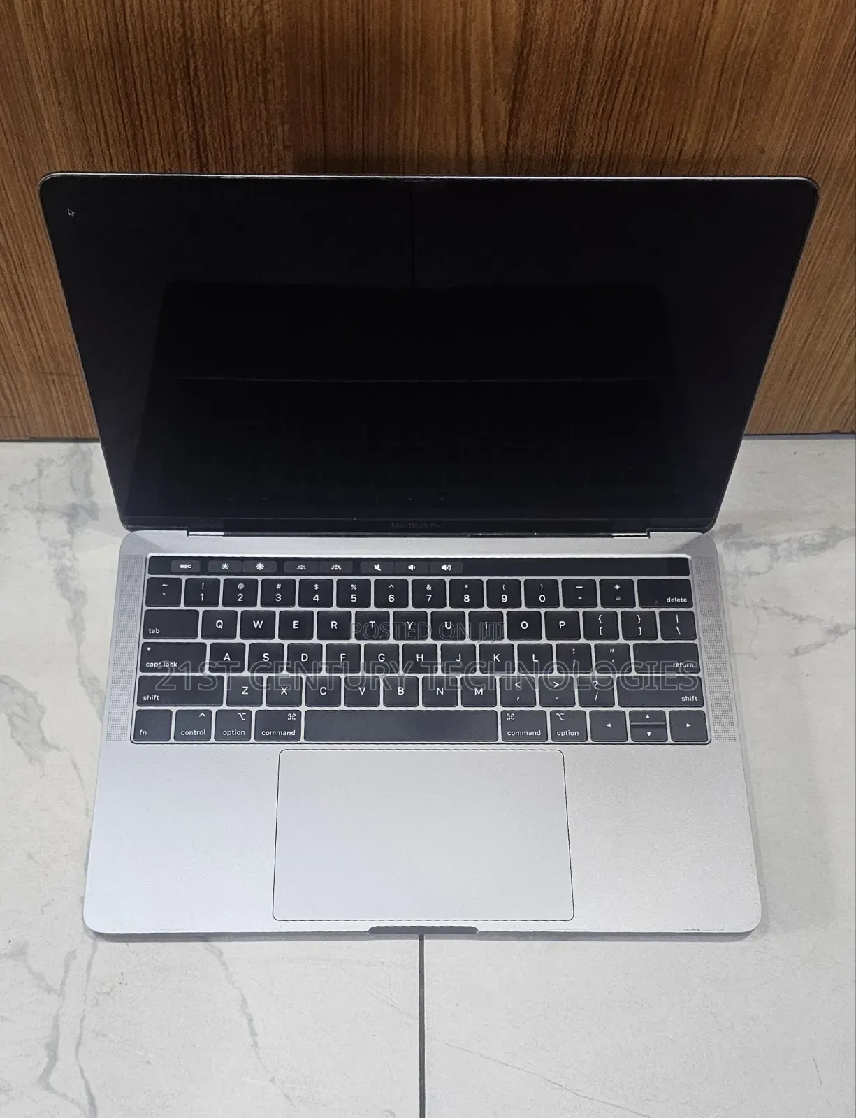 Laptop Apple MacBook 2019 8GB Intel Core I5 SSD 256GB