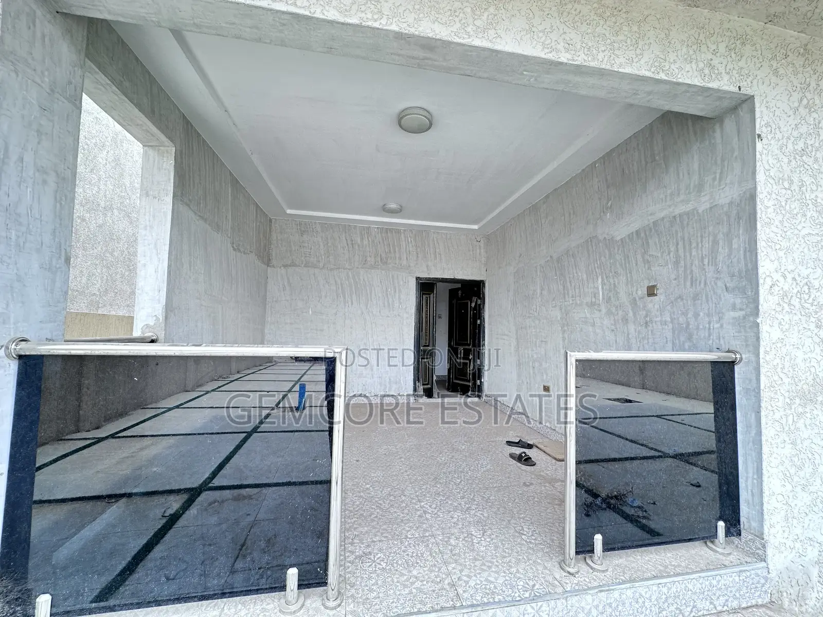 5bdrm House in West Trasacco, Ashaley Botwe for sale