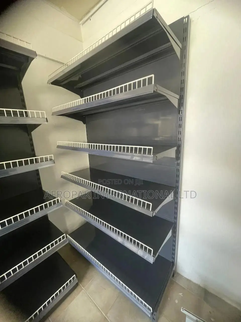 Wall Unit for Supermarkets, Pharmacies and Retail Shops.