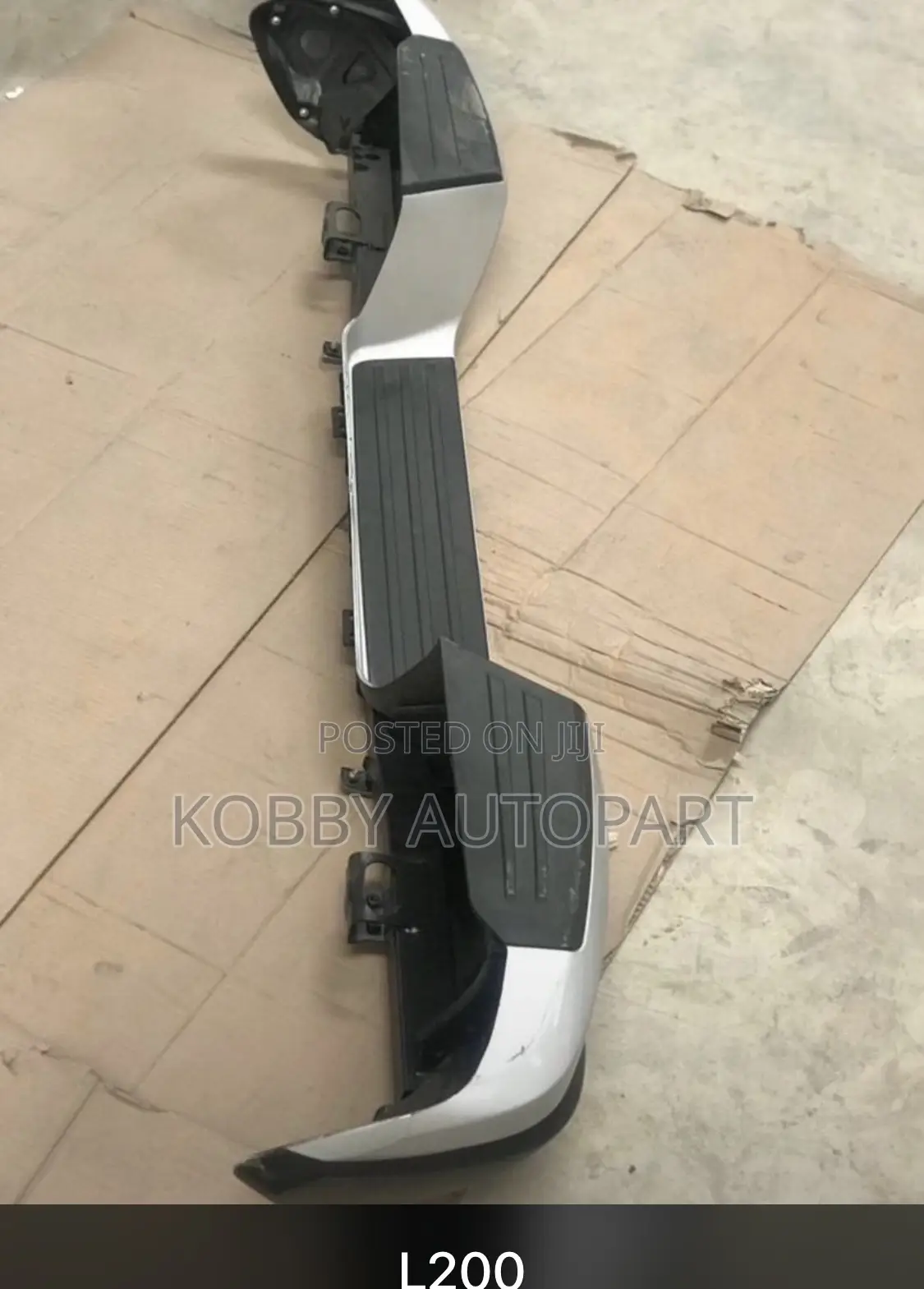 Mitsubishi L200 Back Bumper 2014 2015 2016 2017 2018 2019