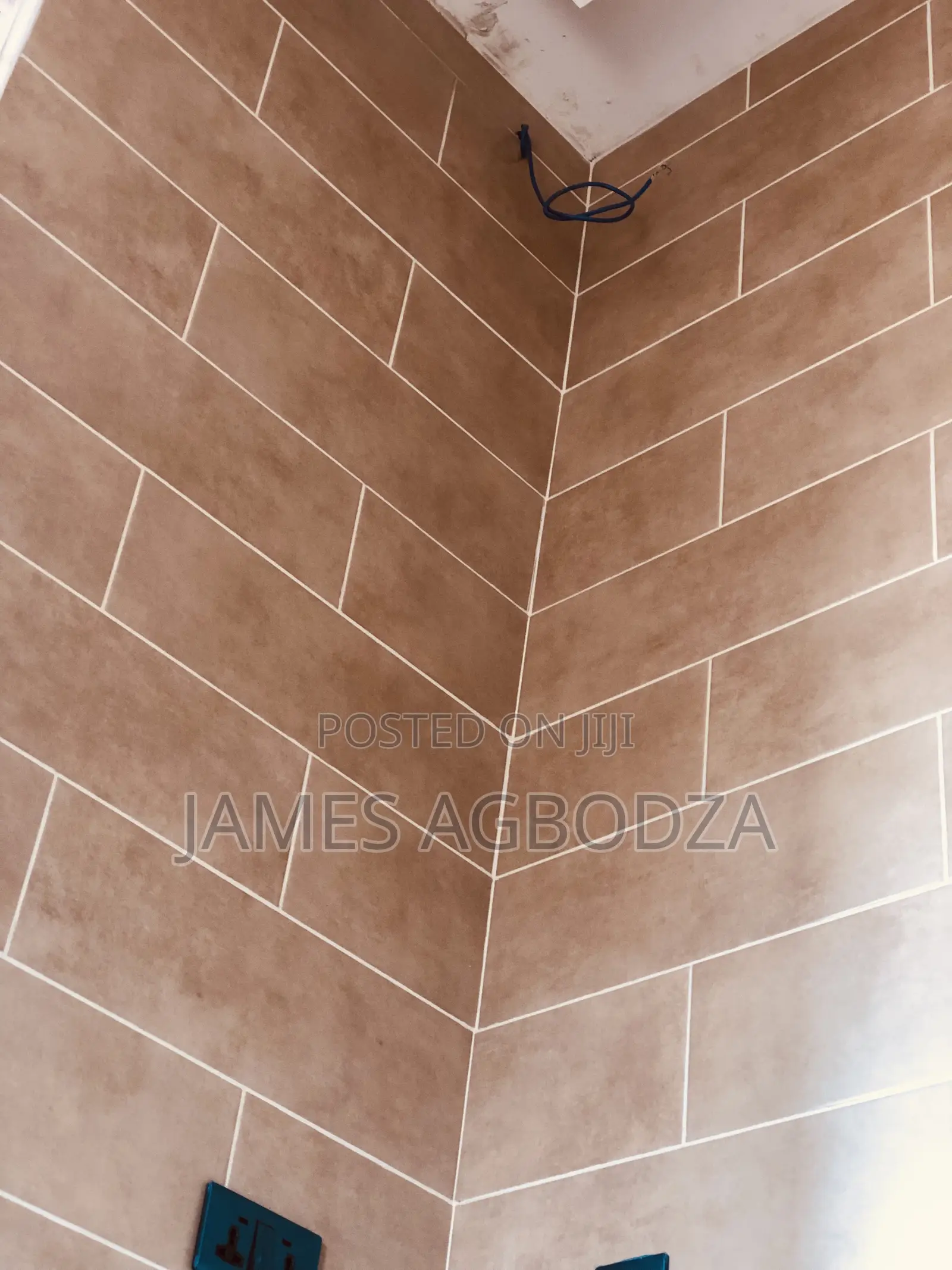 Am a Good Tiler