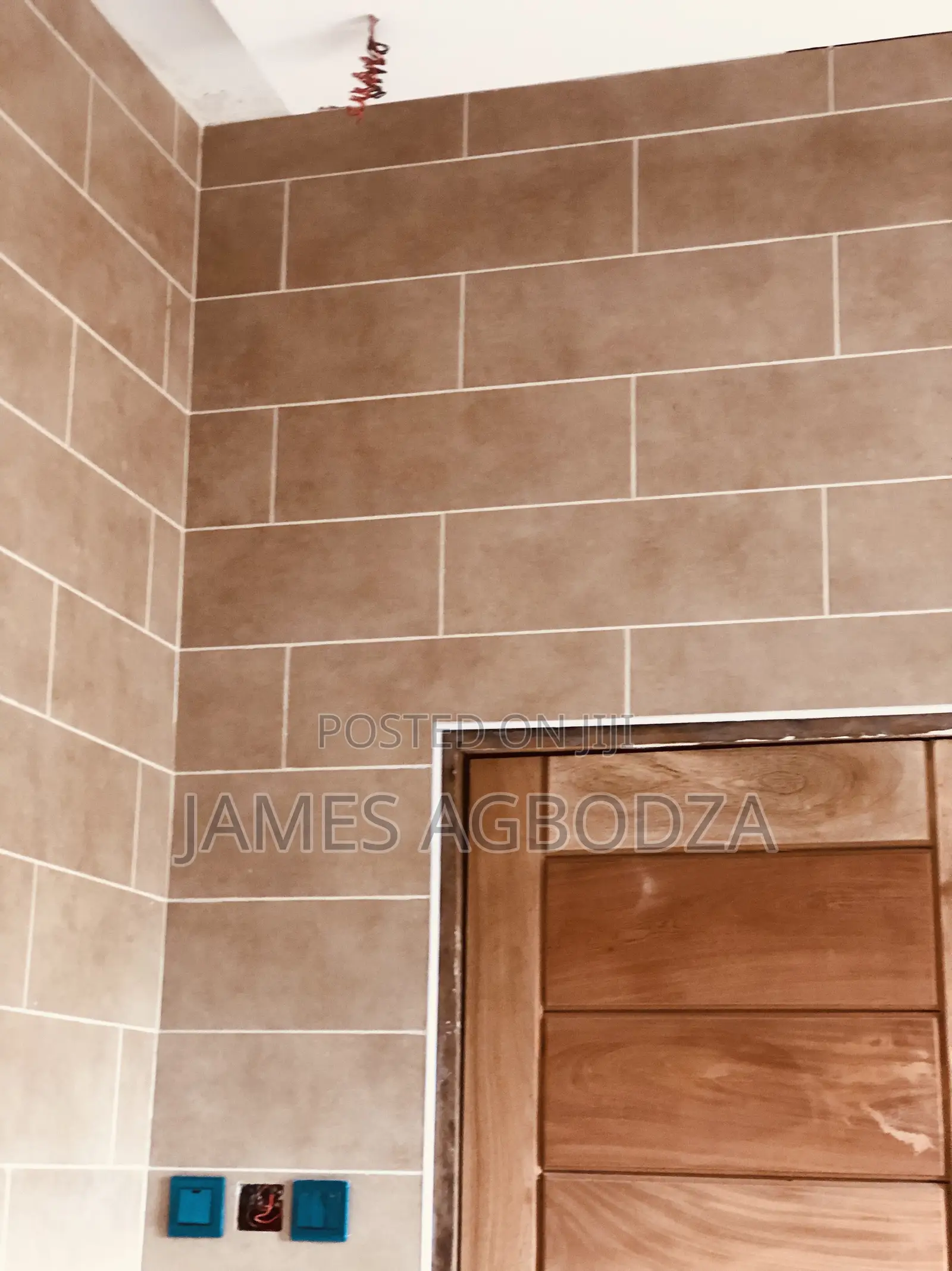 Am a Good Tiler