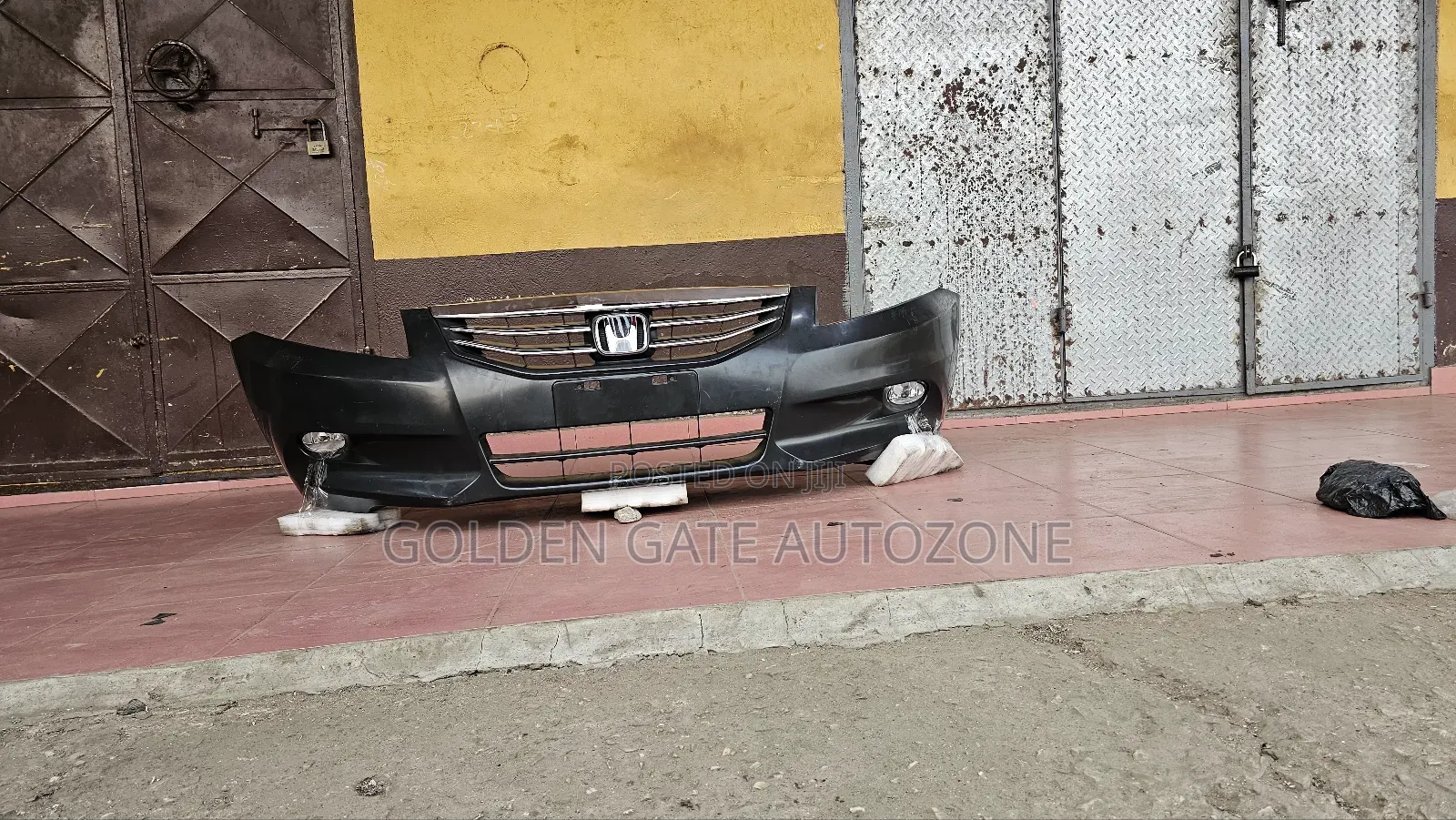 Honda Accord 2010 to 2011front Bumper Complete