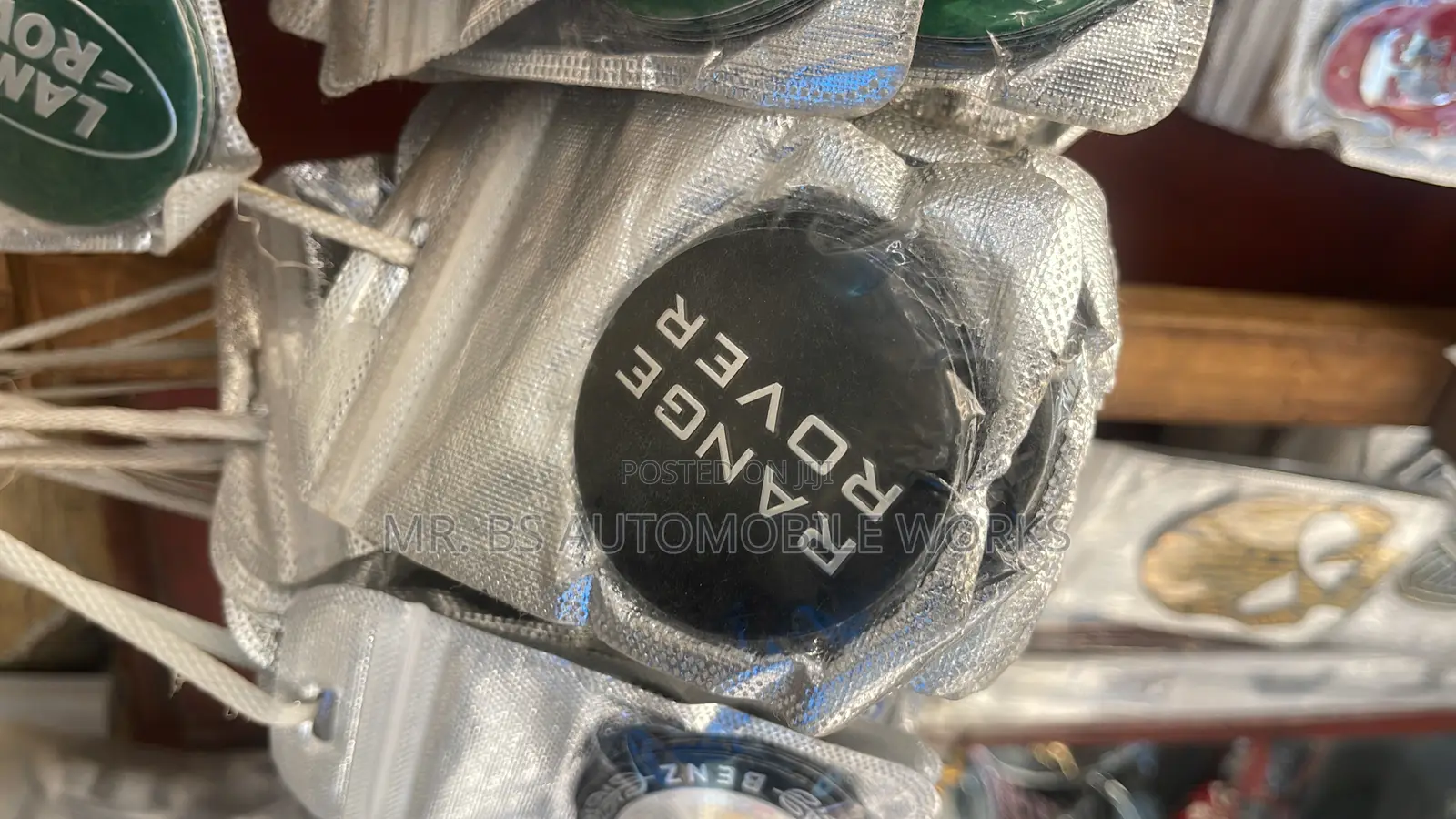 Range Rover Rim Sticker