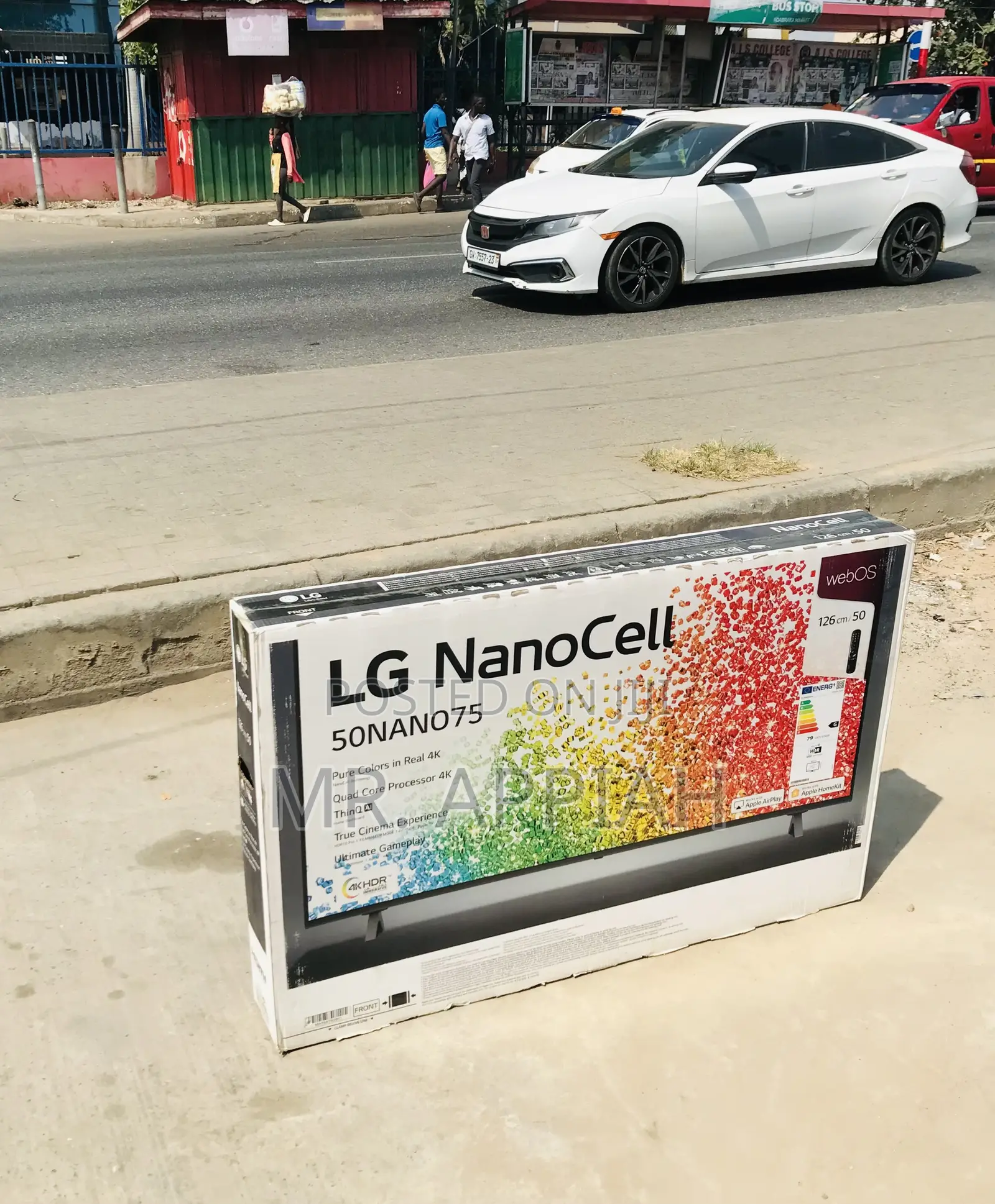 Unique LG 50nano75 50 Inch Smart Television.