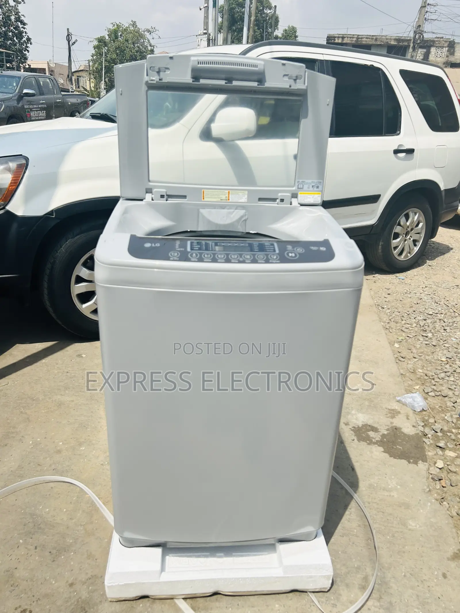 Washing Machine 13kg Topload LG