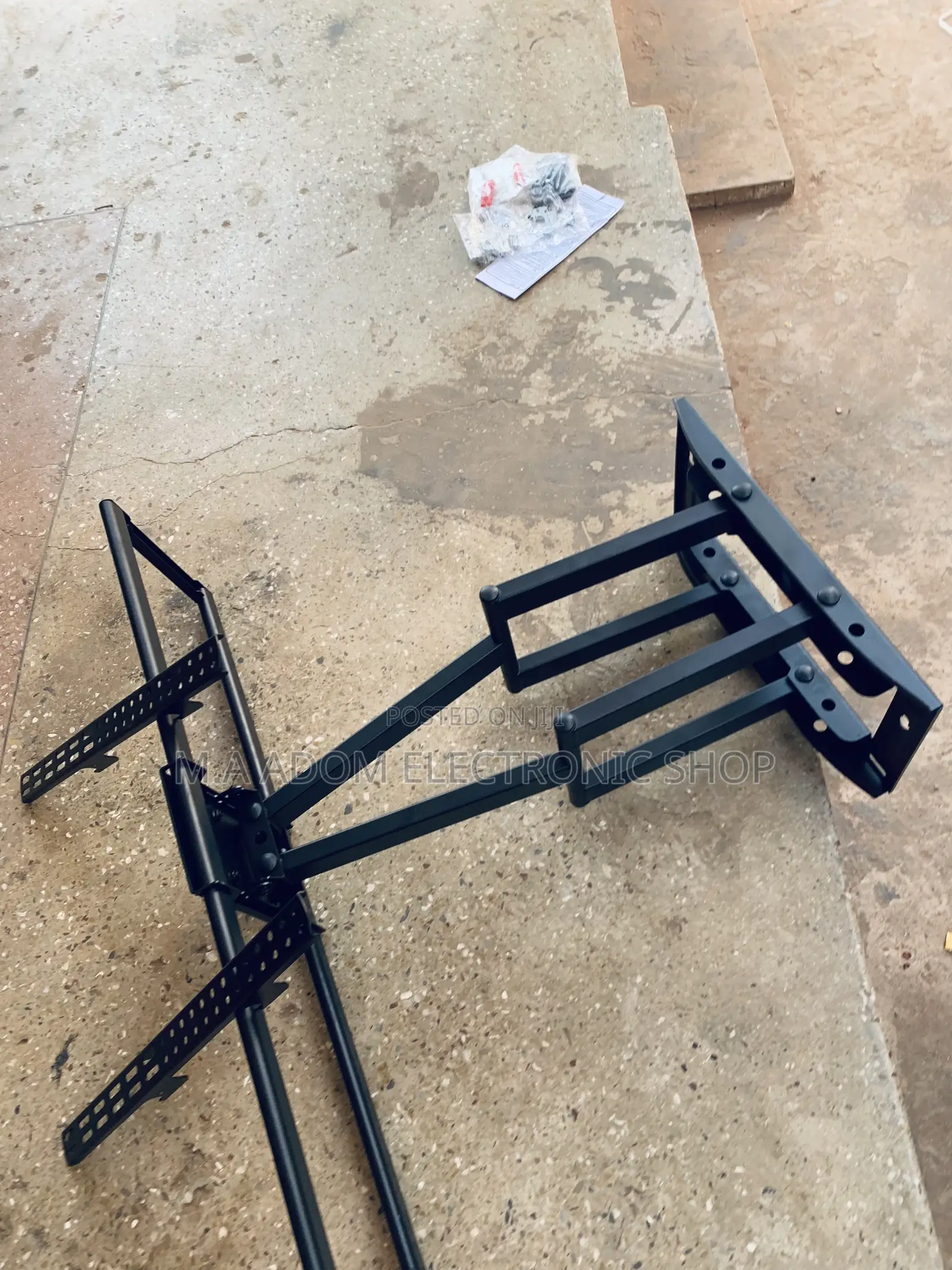 Adjust Your 85” 88” 77” 100” Led Tv With This Mount