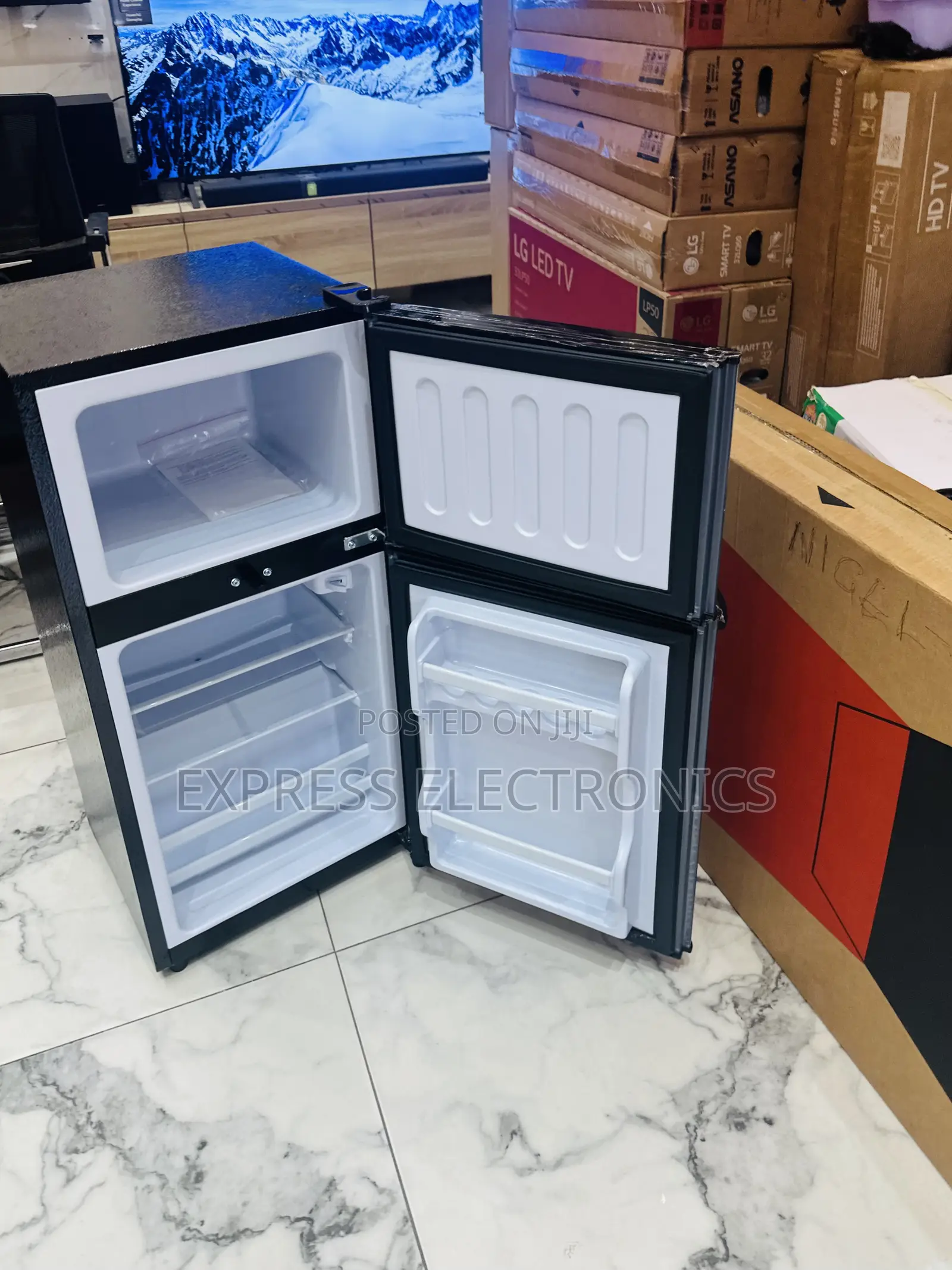 Manual Defrost Double Door Tabletop Pearl Fridge.