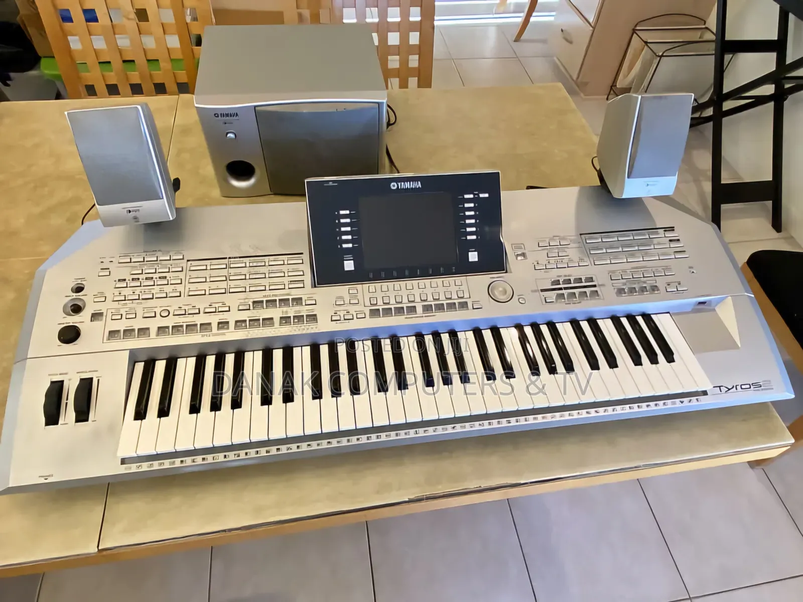 Yamaha Tyros 2 Keyboard