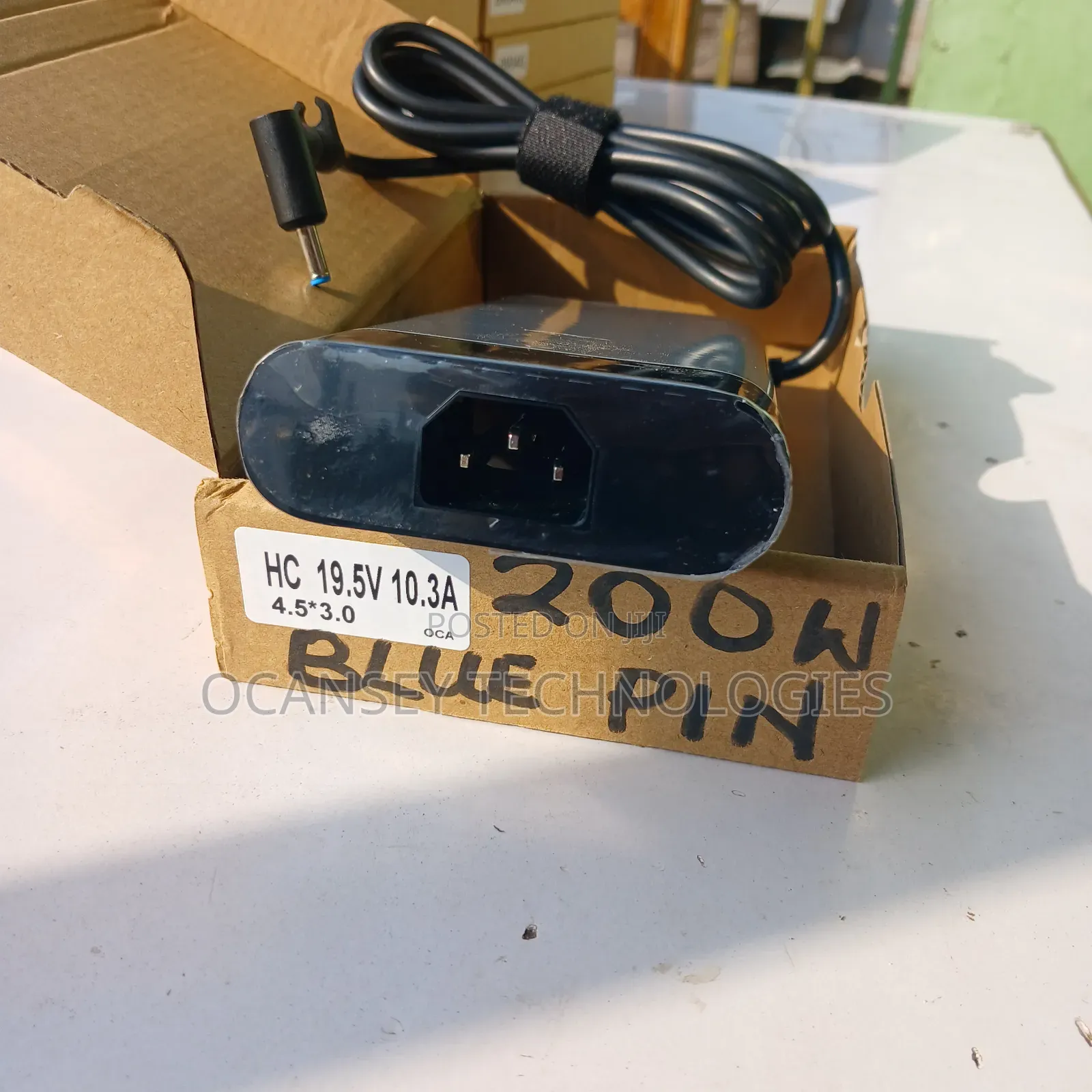 Original HP Blue Pin 200W Adapter / Charger