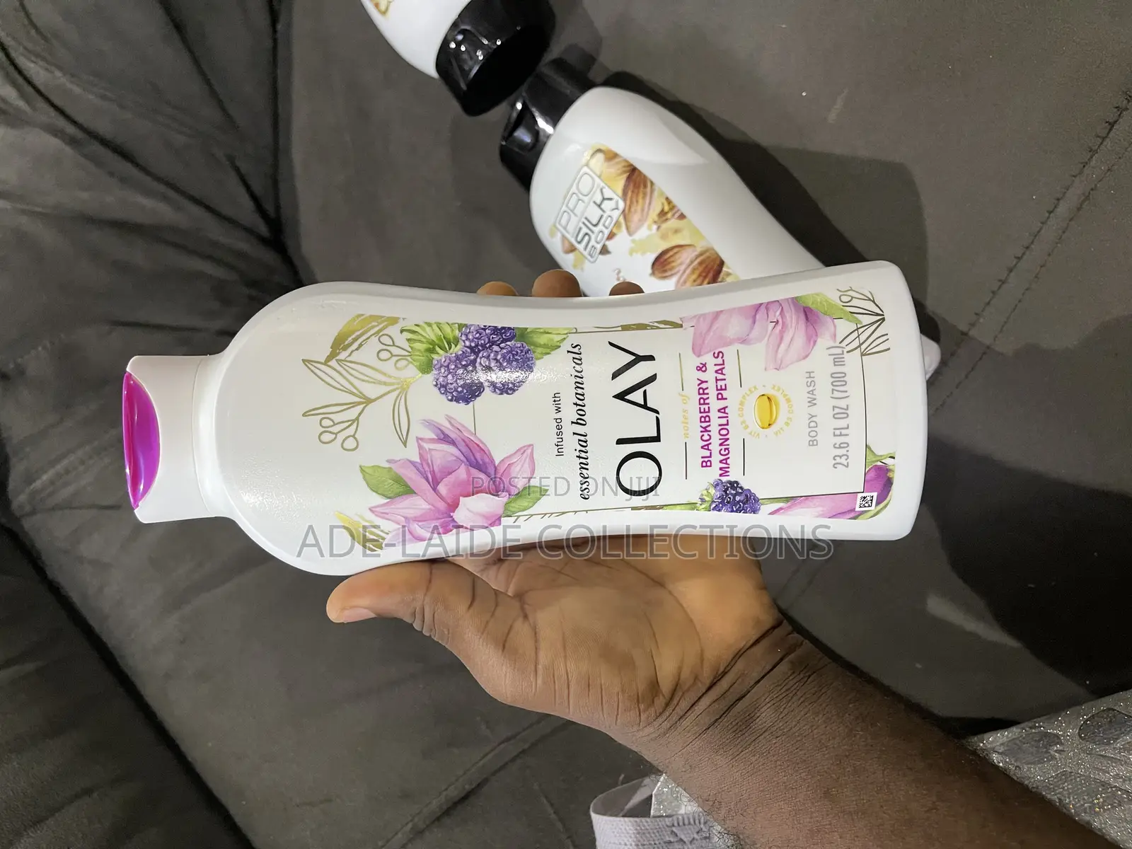 Olay Ultra Moisture Body Wash- 700ml