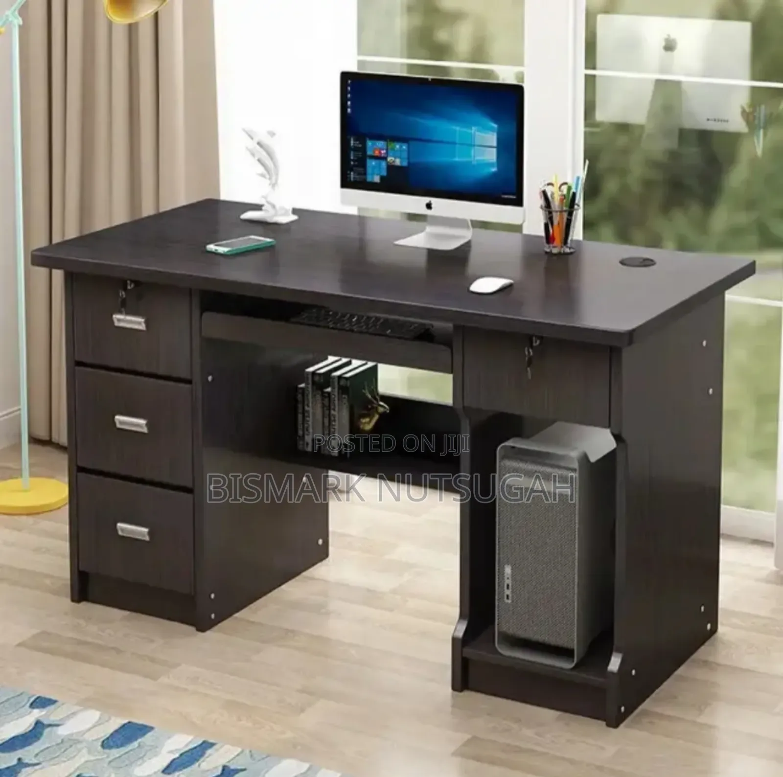 Stylish Office Table