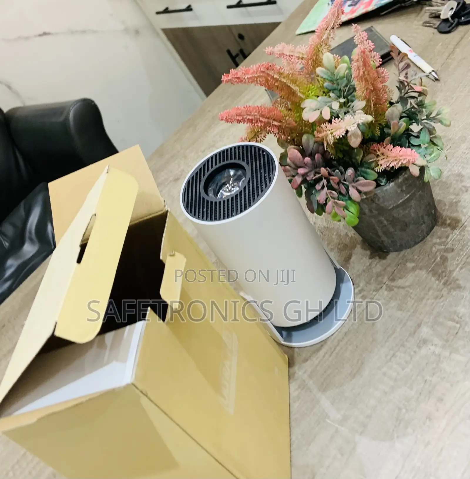 Quality Probeam Ultra HD Projector
