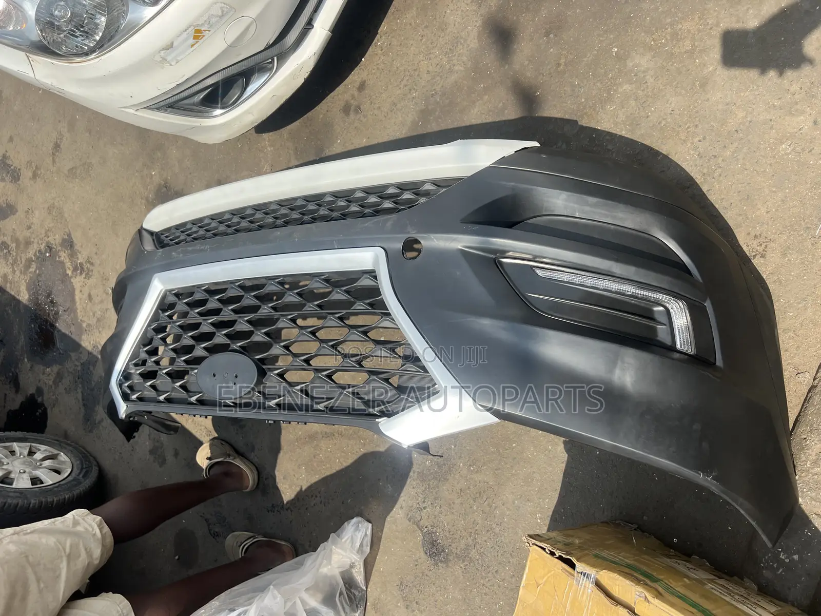 Hyundai Tucson 2017,2018 Front Bumper Complete