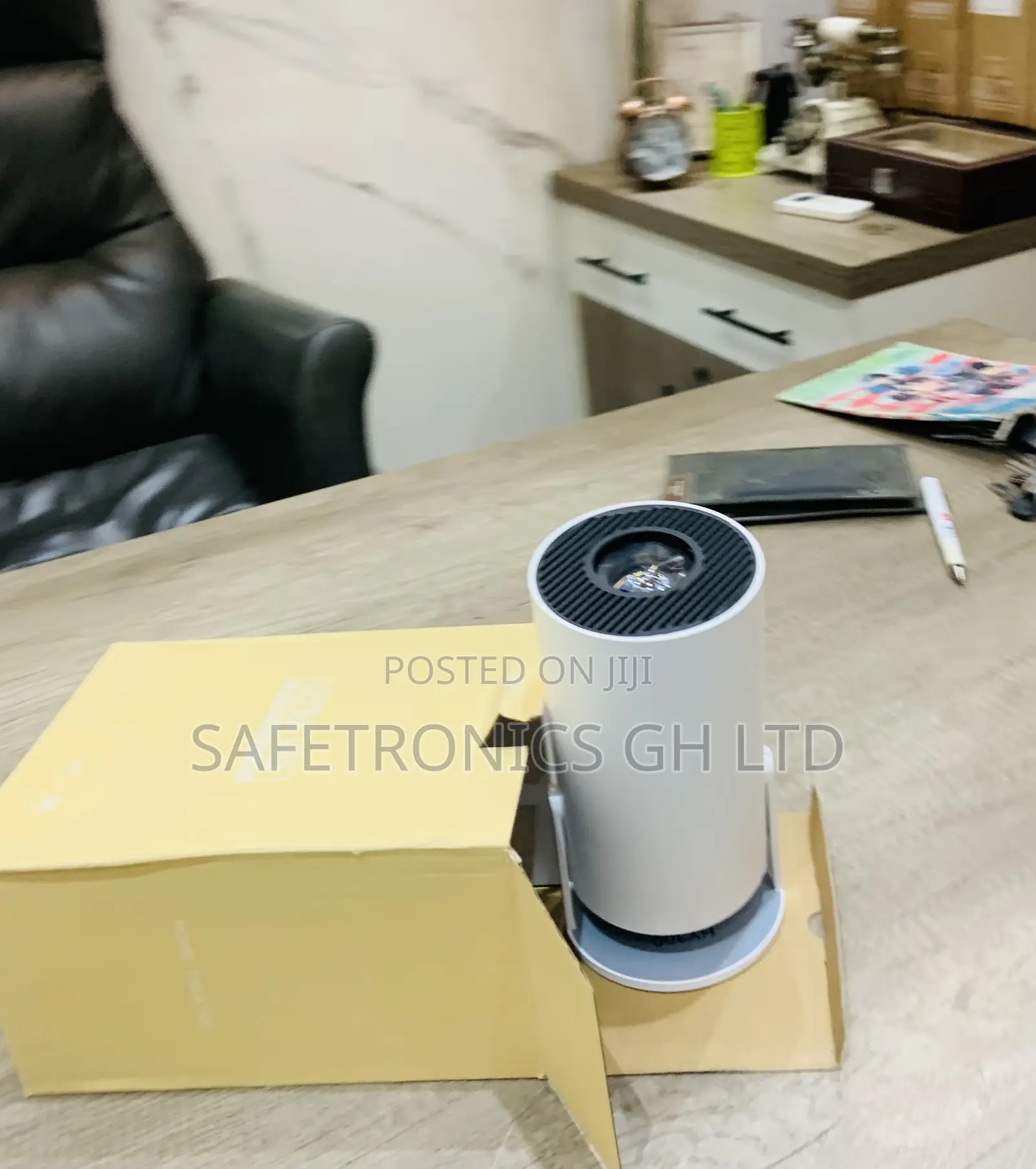 Perfect  Ultra HD Projector White Lightshow