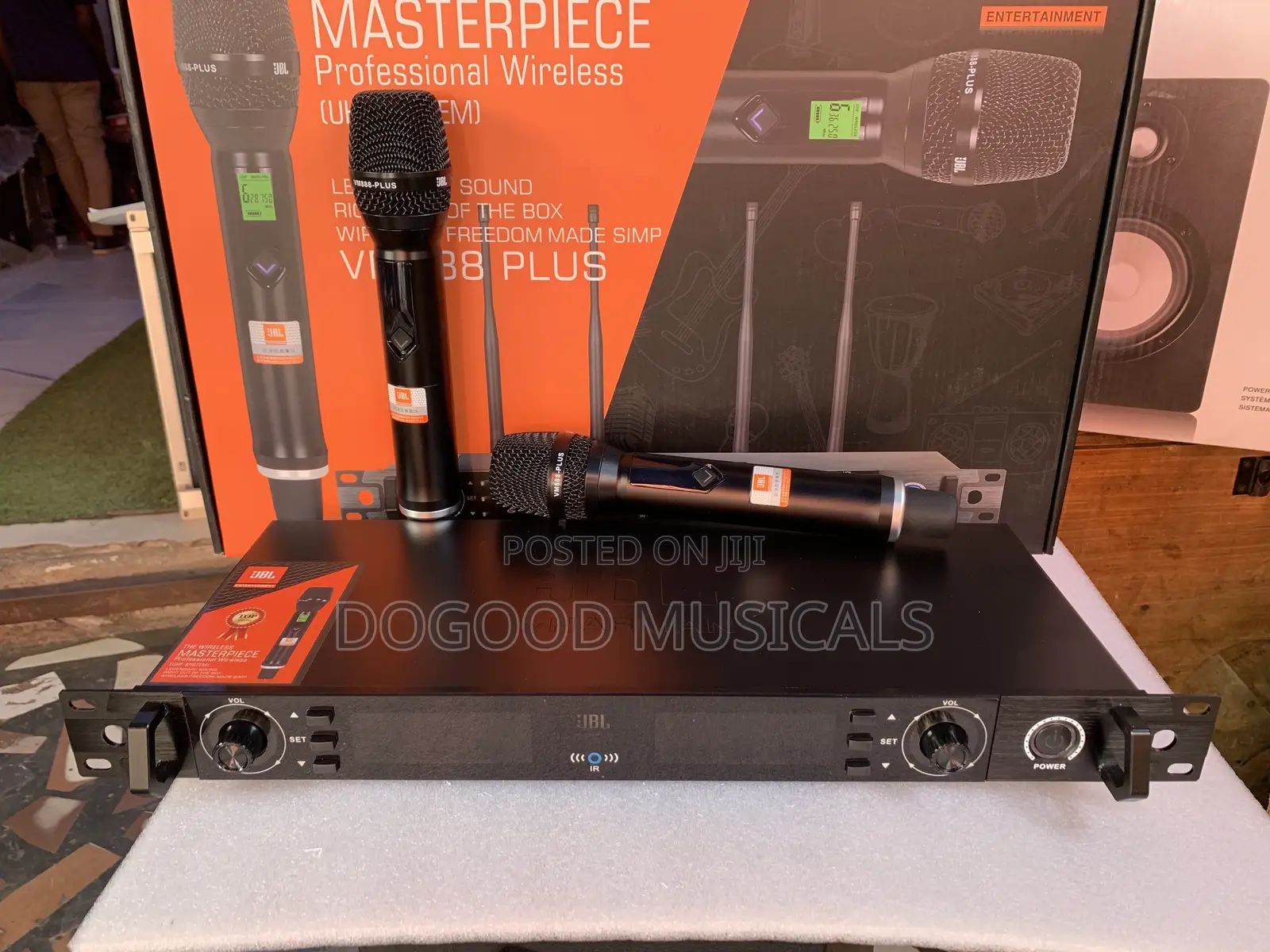 JBL VM-888 Plus 2-in-1 Wireless Microphone