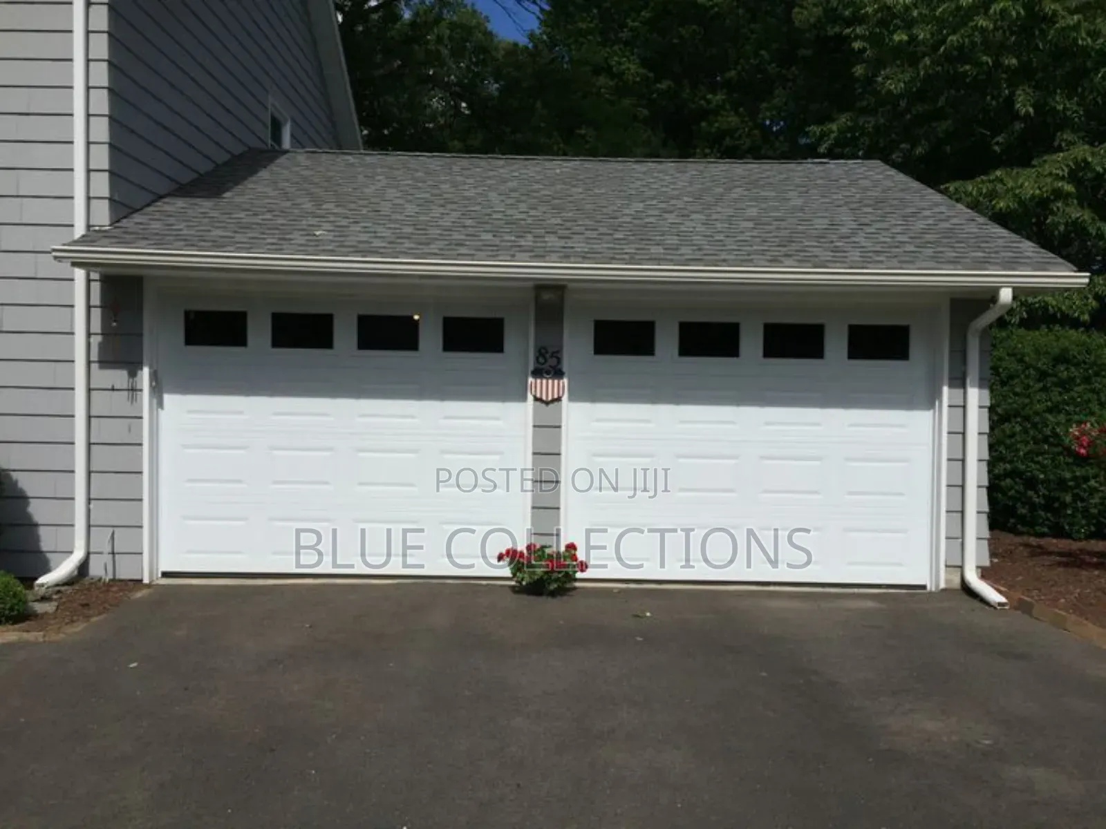 Morden Automated Garage Door With Fanlight