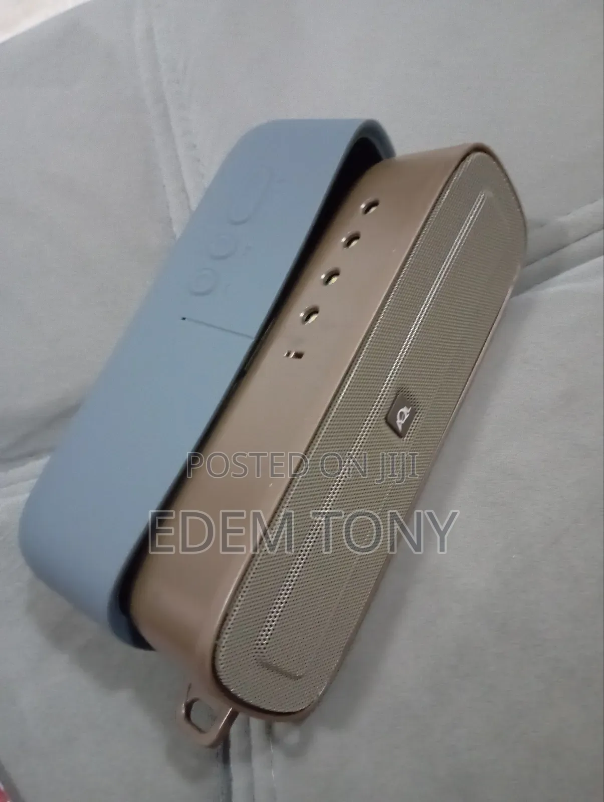 Sparkle Dual Driver Portable Bluetooth Speakers