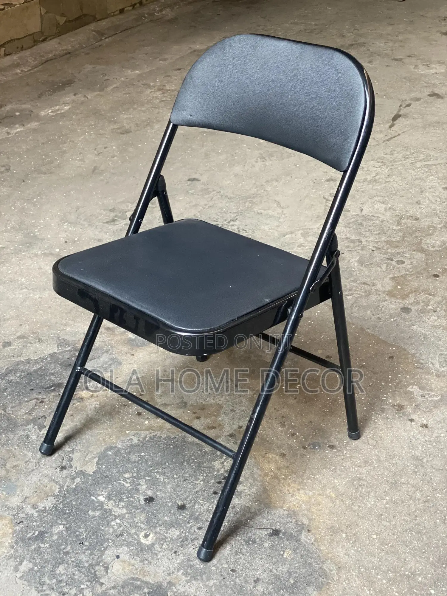 Foldable Leather Chair
