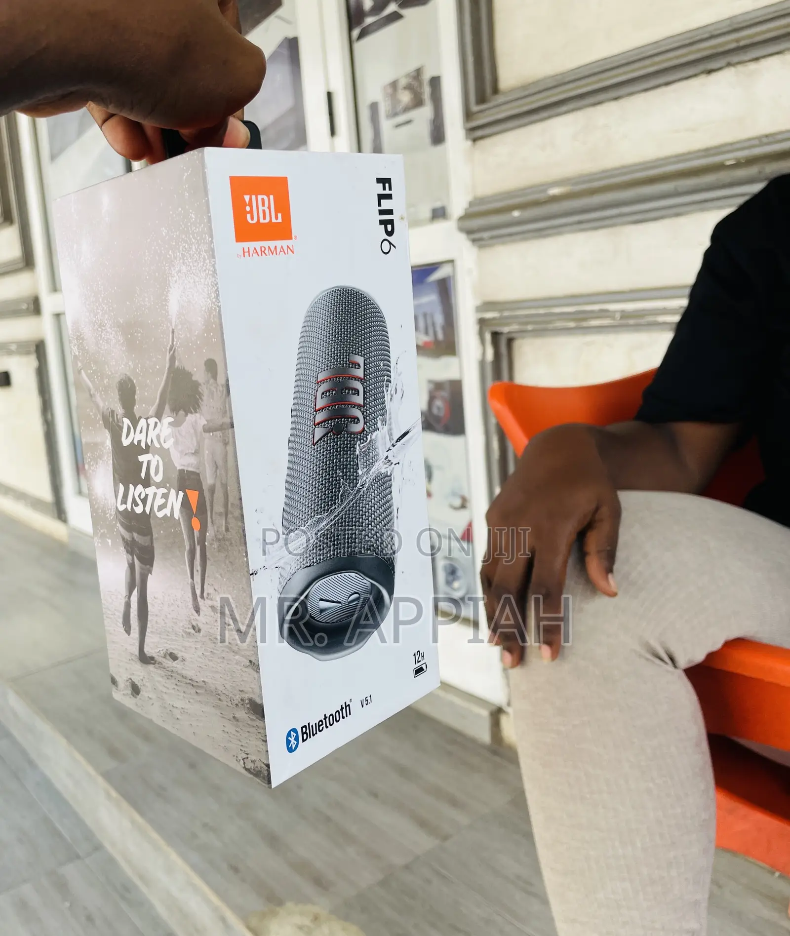 Unleash Your Audio Experience With JBL Flip Speaker.